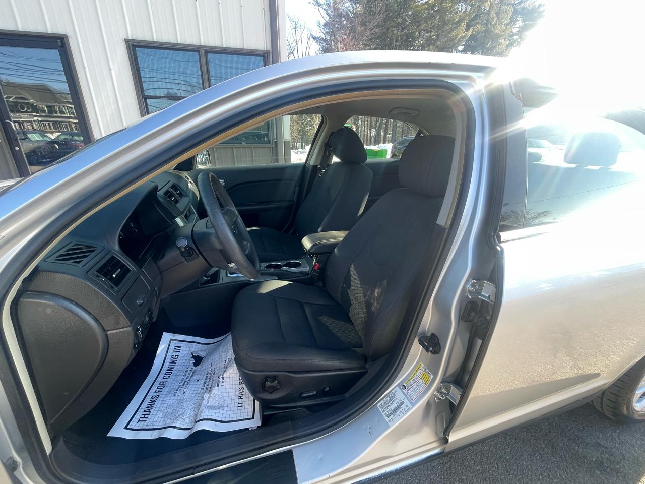 Ford Fusion 4dr Sdn SE FWD 2012