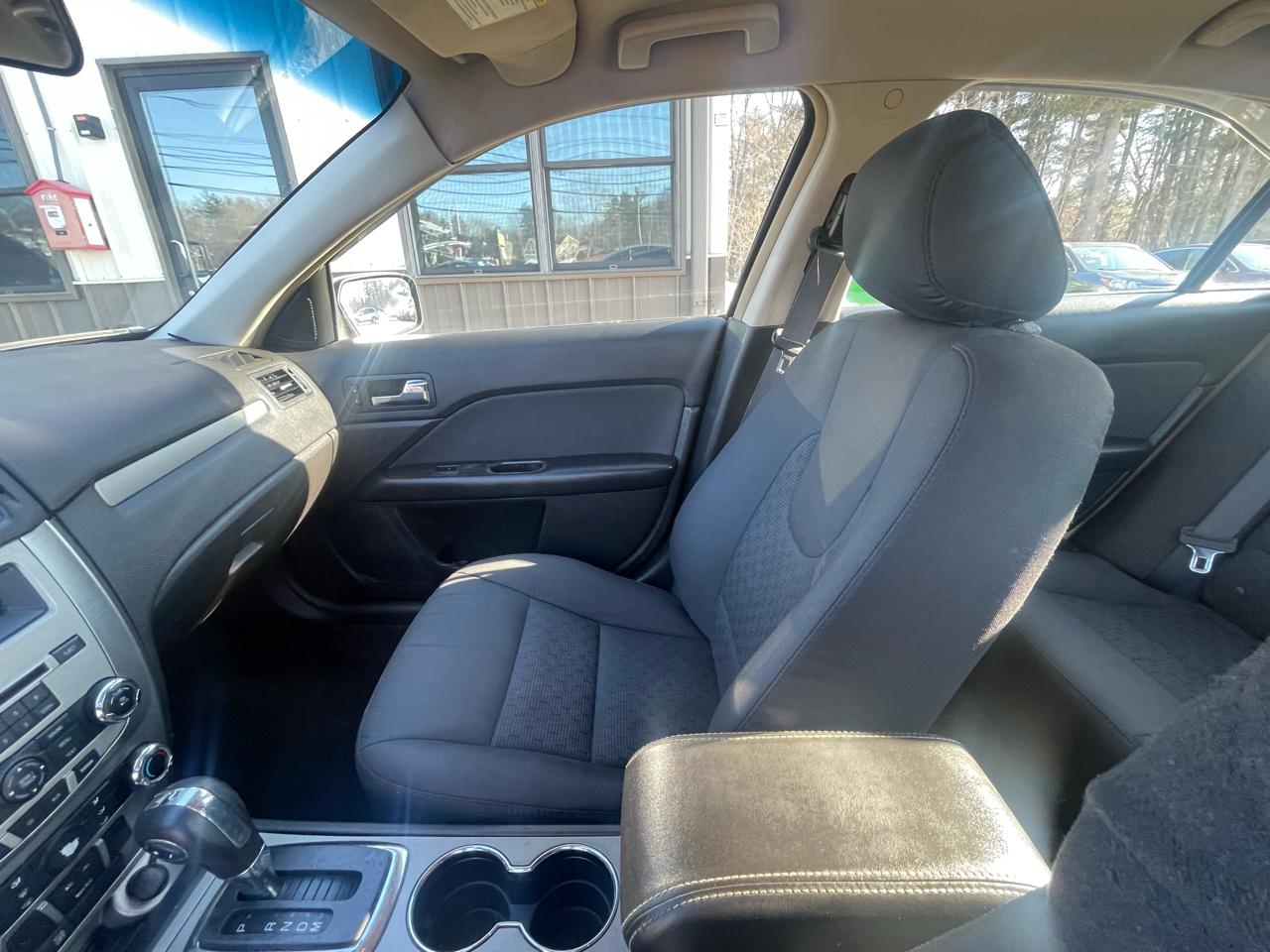 Ford Fusion 4dr Sdn SE FWD 2012