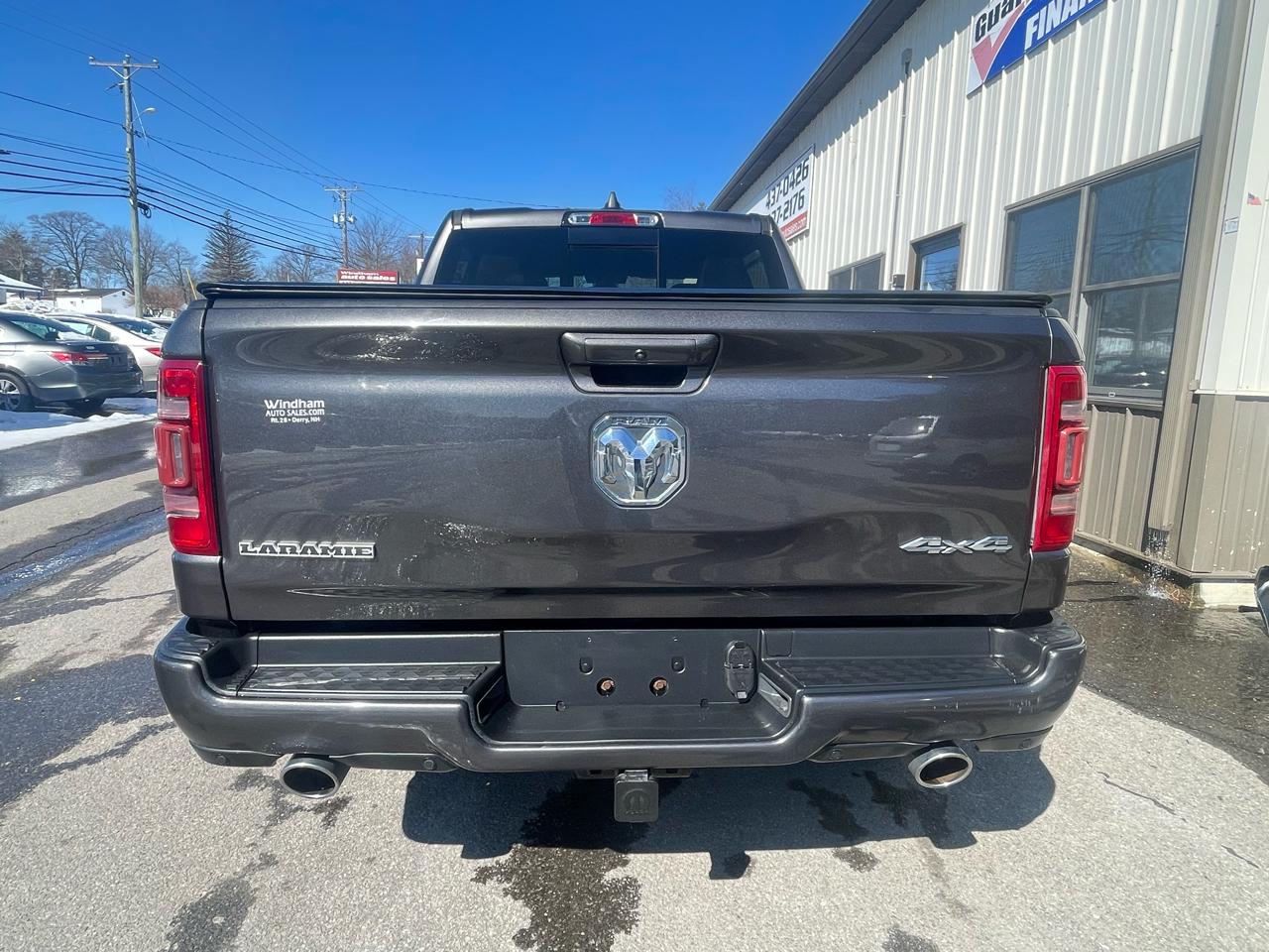 RAM 1500 Laramie 4x4 Crew Cab 5'7" Box 2019
