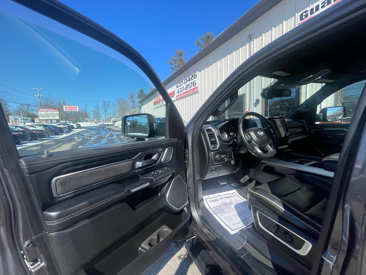 RAM 1500 Laramie 4x4 Crew Cab 5'7" Box 2019