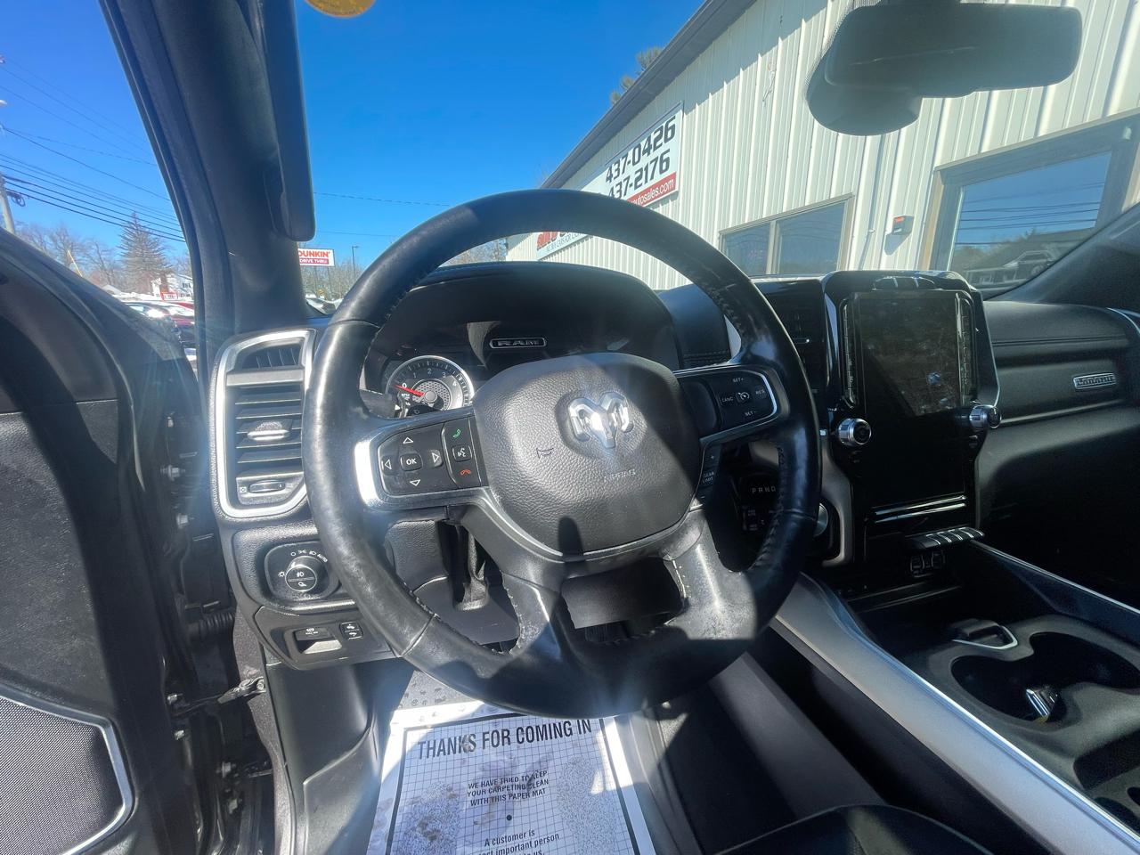 RAM 1500 Laramie 4x4 Crew Cab 5'7" Box 2019