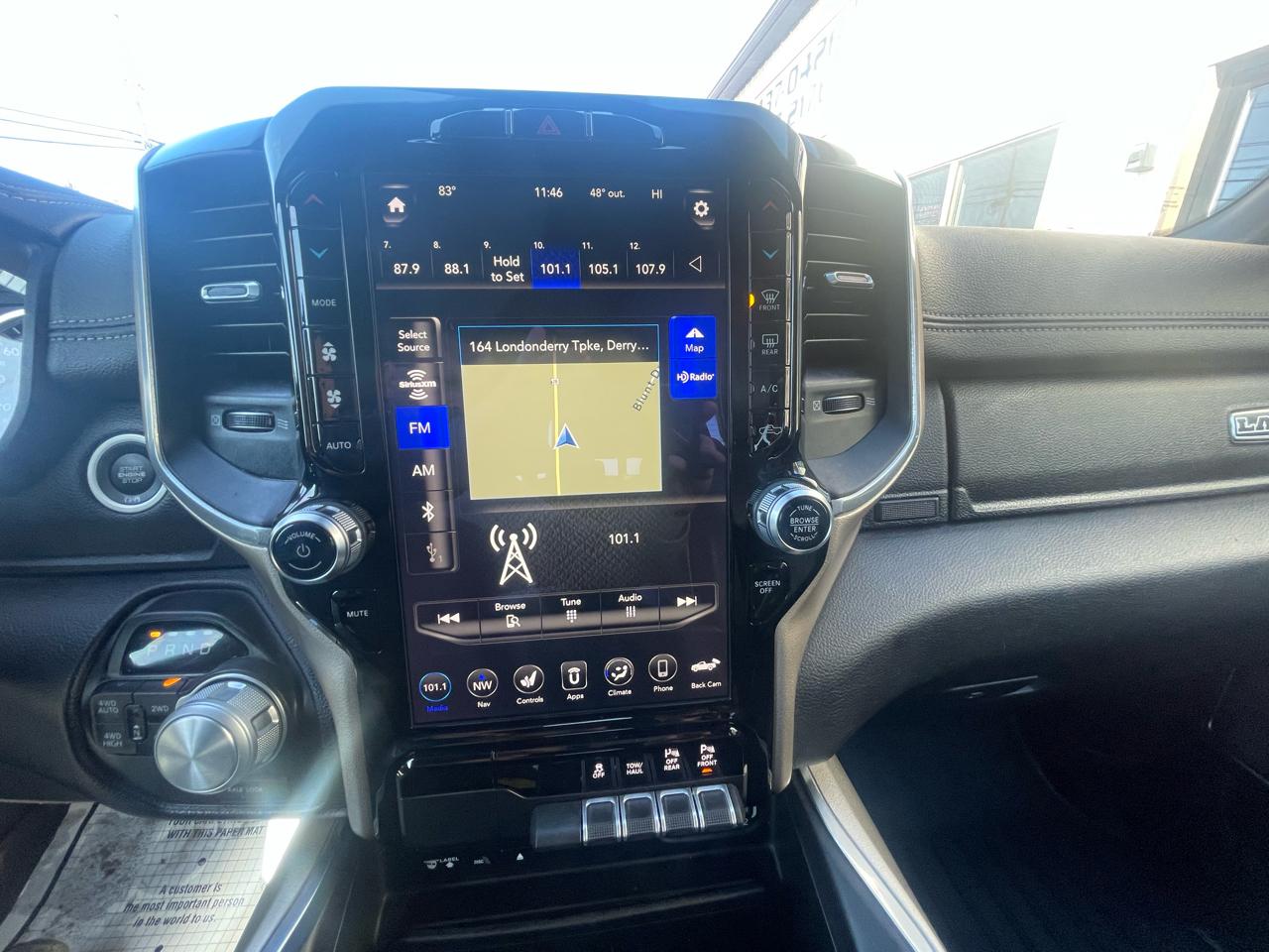 RAM 1500 Laramie 4x4 Crew Cab 5'7" Box 2019