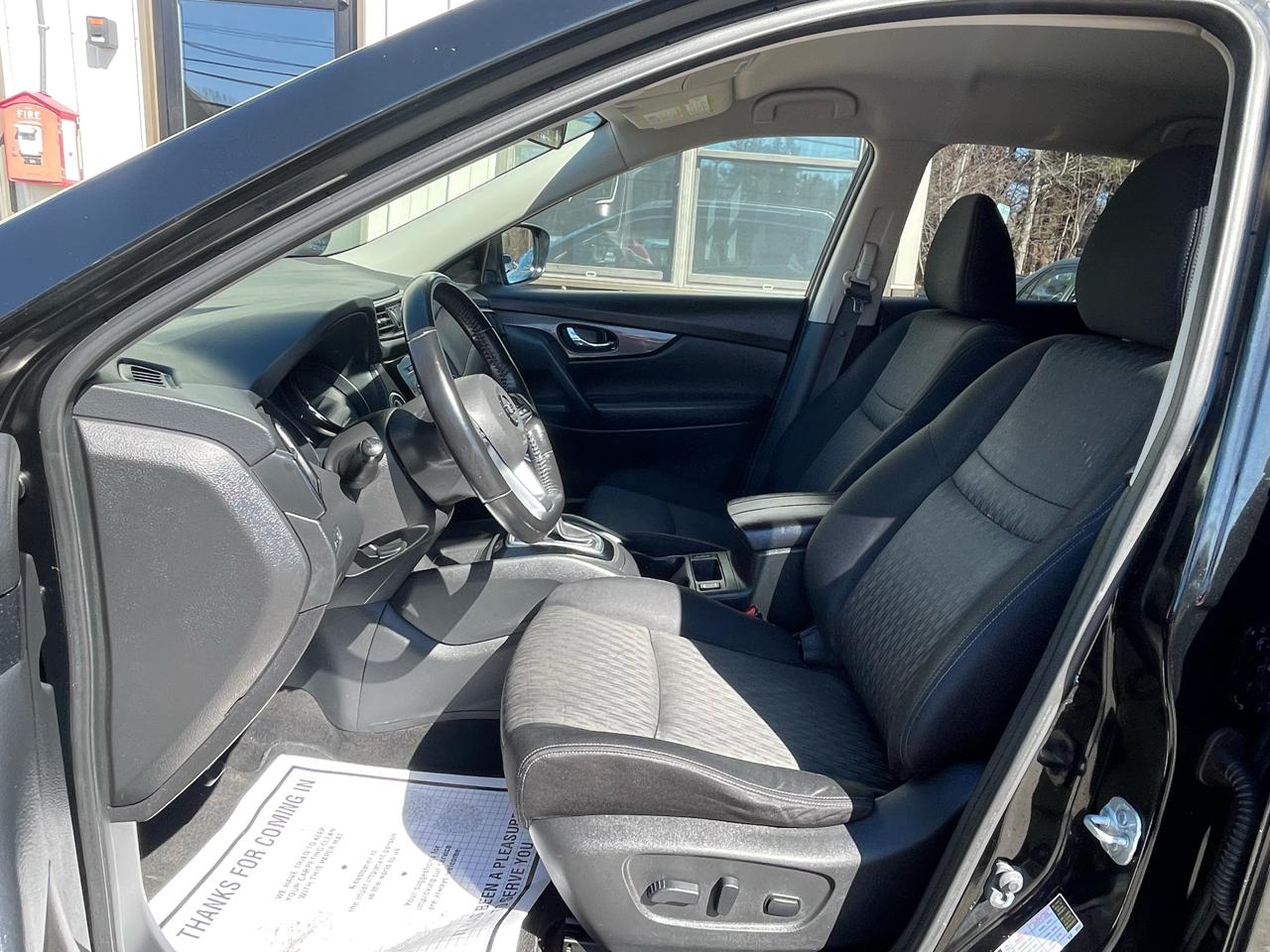 Nissan Rogue AWD SV 2017