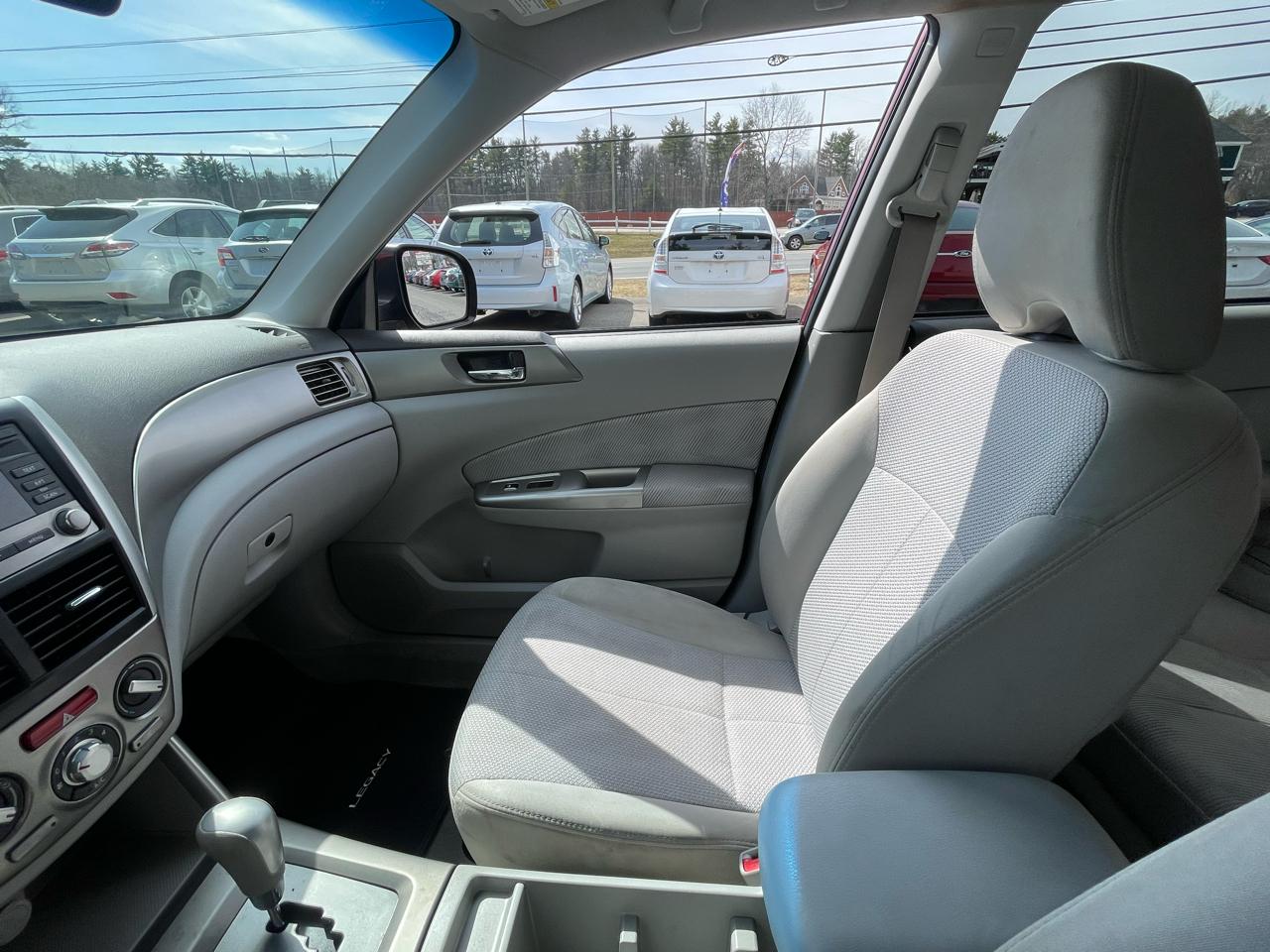 Subaru Forester 4dr Auto 2.5X Premium w/All-Weather Pkg 2010