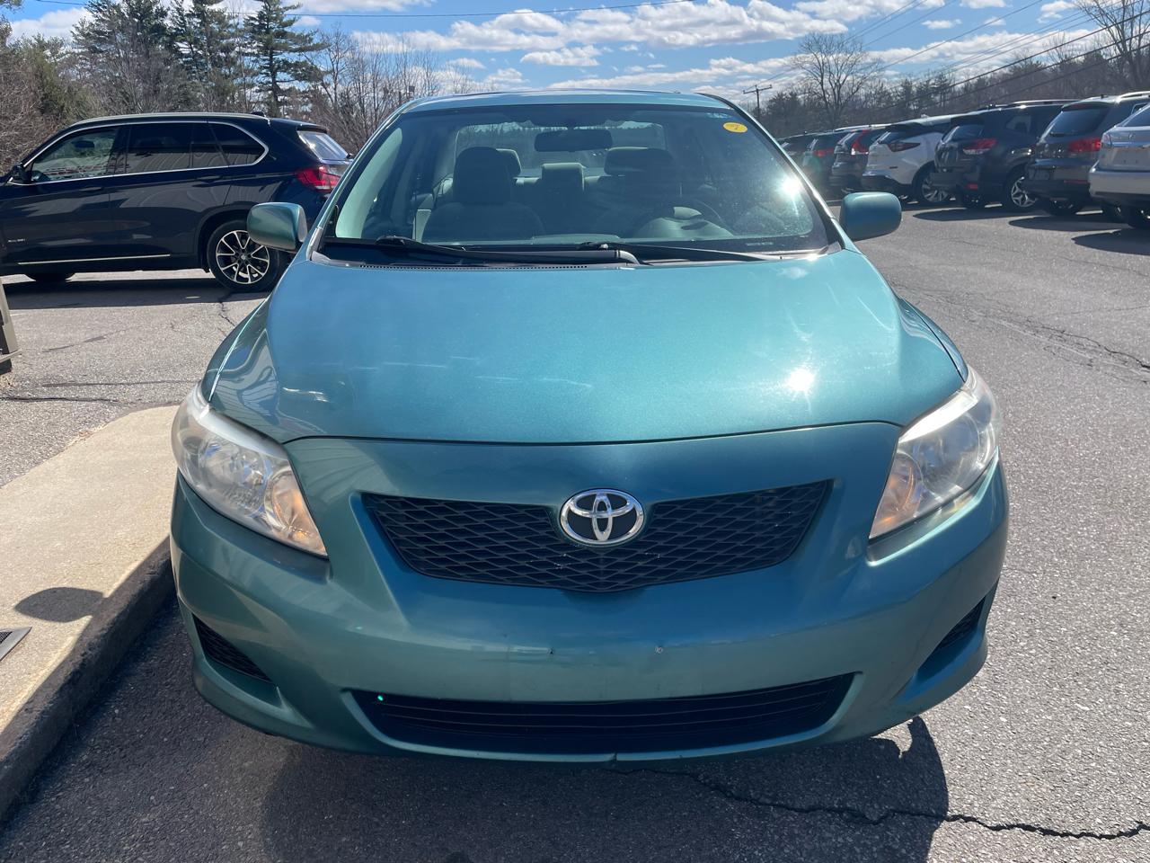 Toyota Corolla 4dr Sdn LE Auto 2009