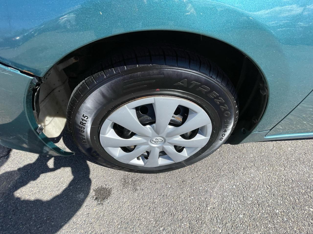 Toyota Corolla 4dr Sdn LE Auto 2009