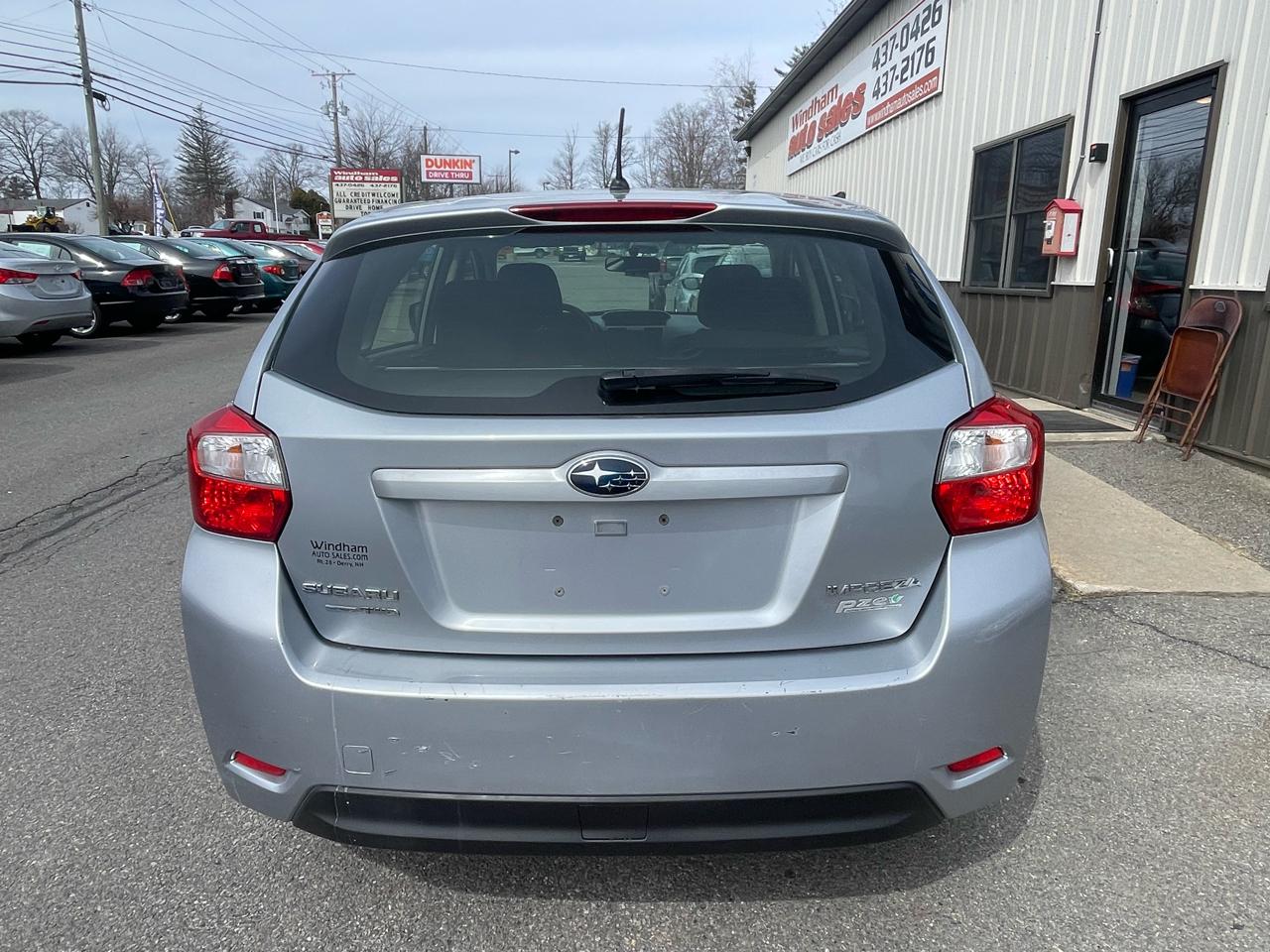 Subaru Impreza Wagon 5dr Auto 2.0i Premium 2012