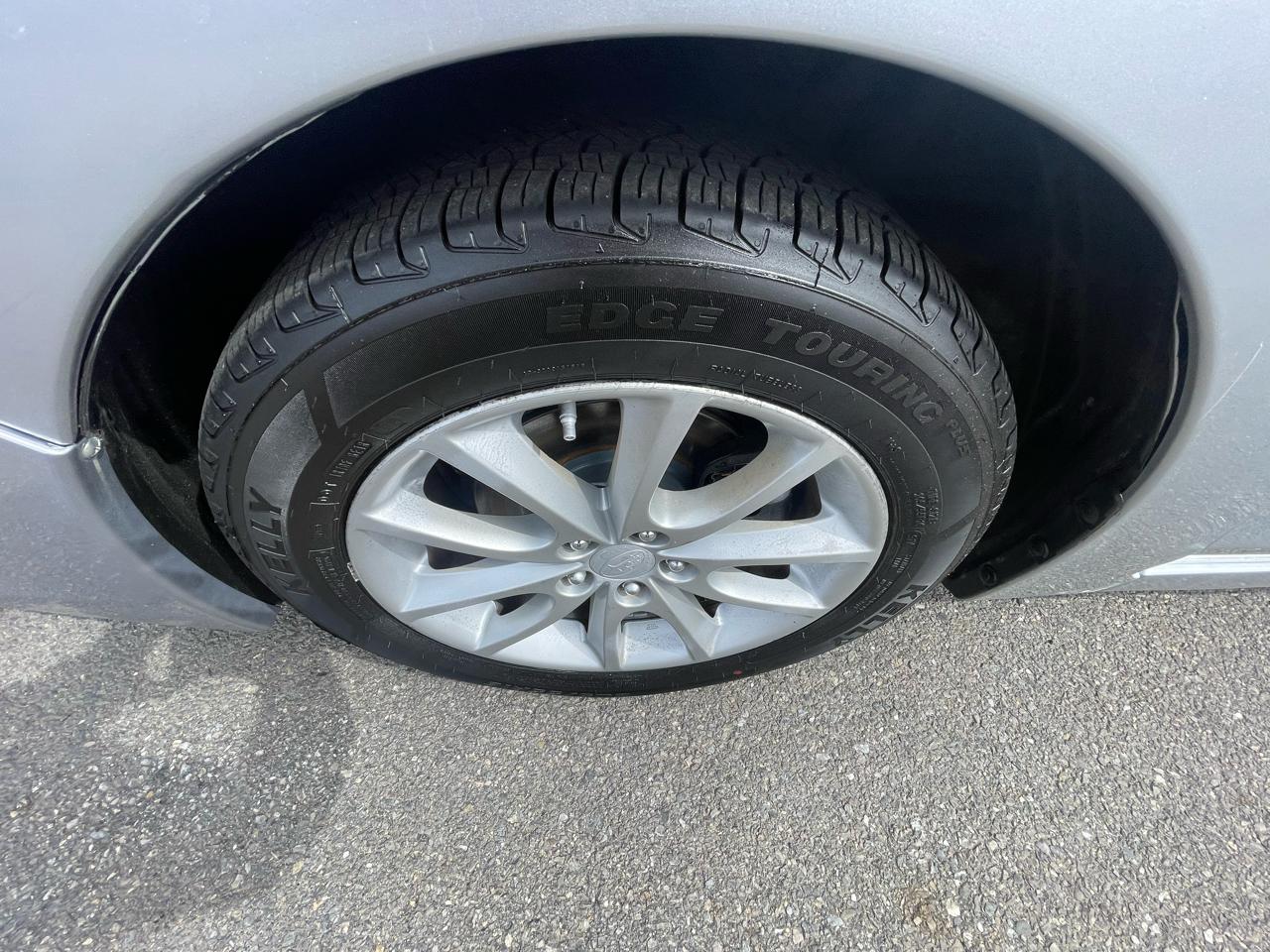 Subaru Impreza Wagon 5dr Auto 2.0i Premium 2012