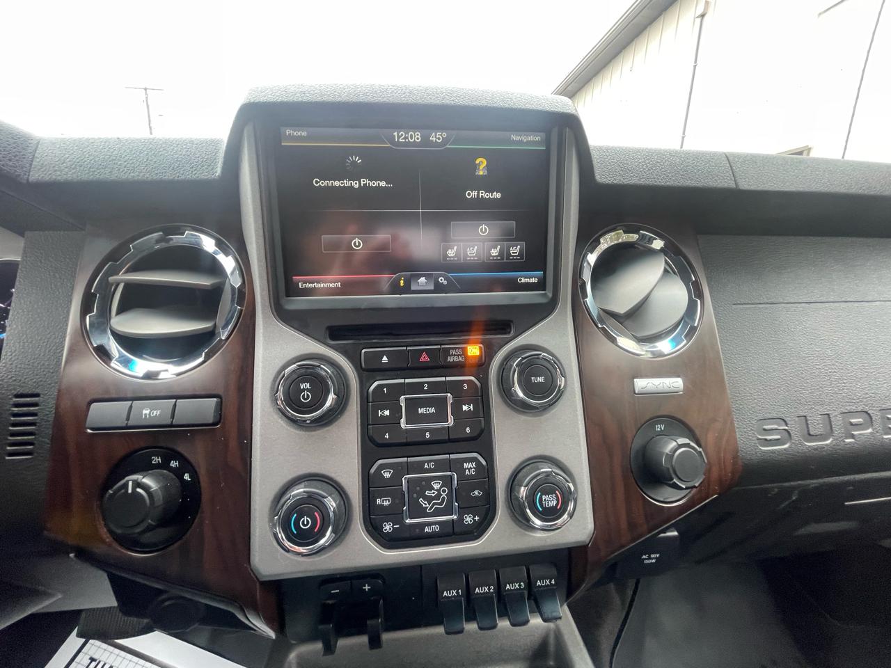 Ford Super Duty F-250 SRW Lariat 4WD Crew Cab 6.75' Box 2016