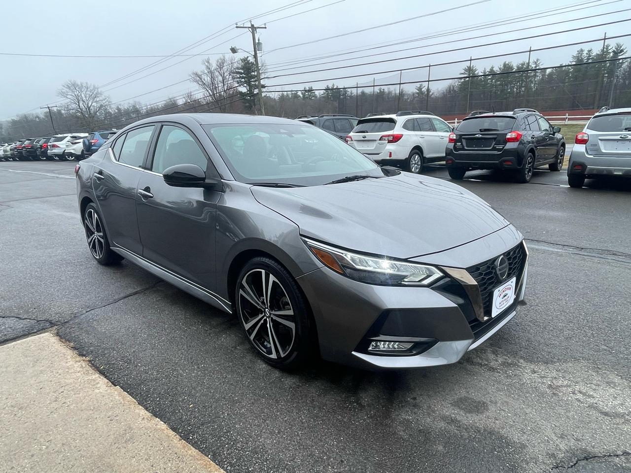 Nissan Sentra SR CVT 2020