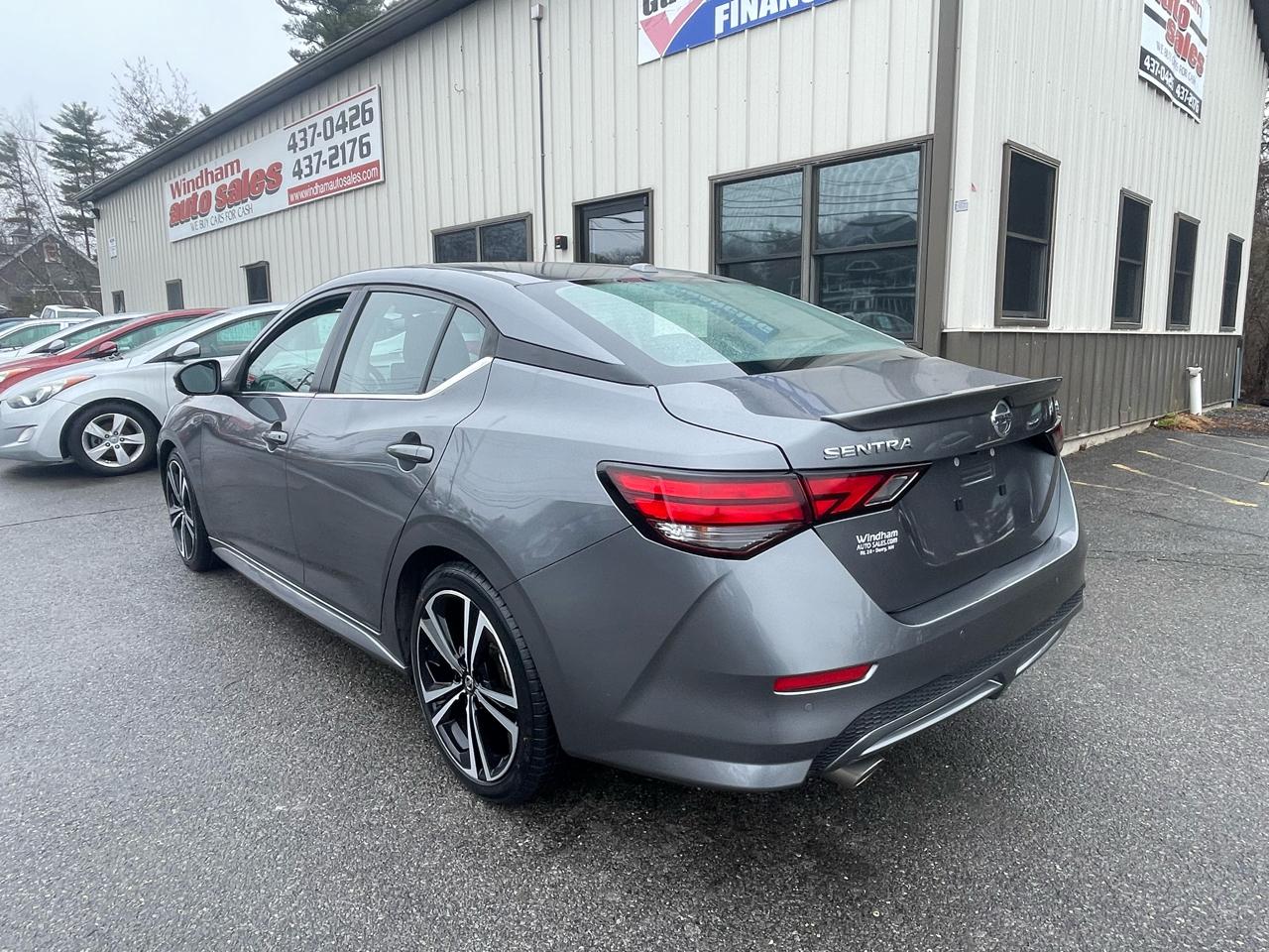 Nissan Sentra SR CVT 2020