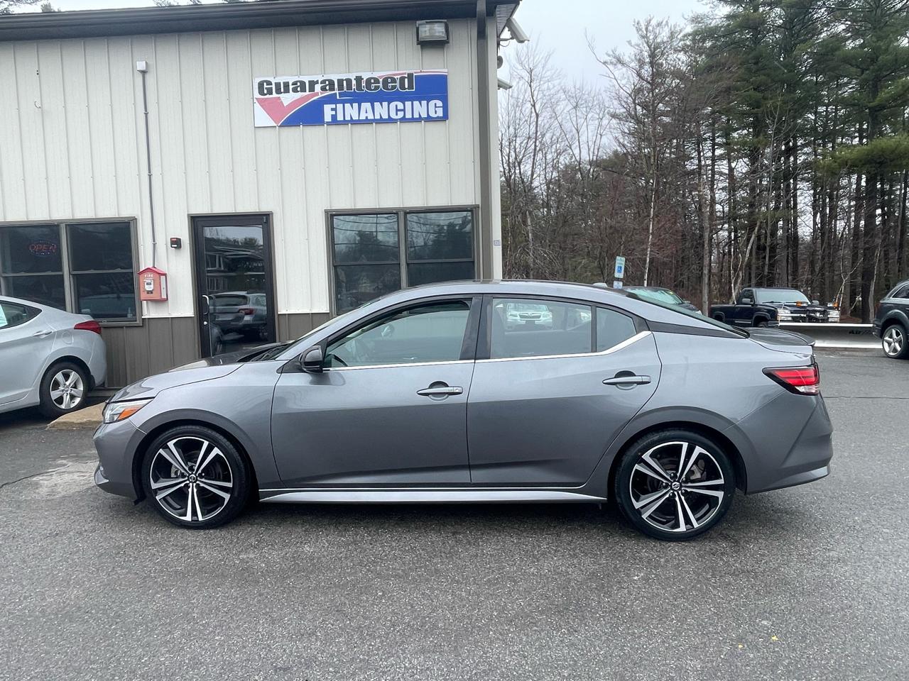 Nissan Sentra SR CVT 2020