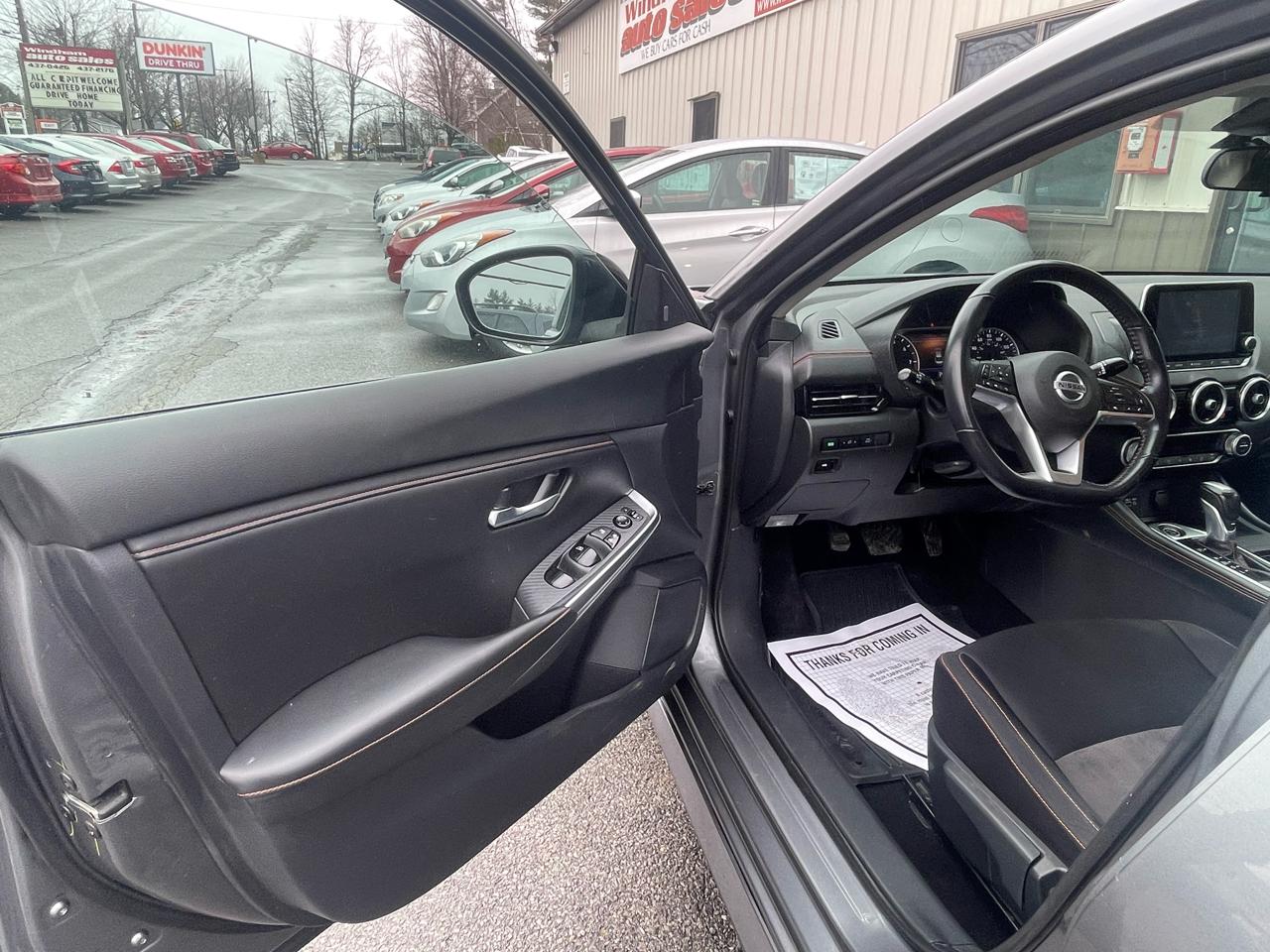 Nissan Sentra SR CVT 2020