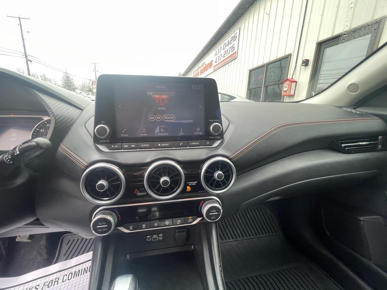 Nissan Sentra SR CVT 2020