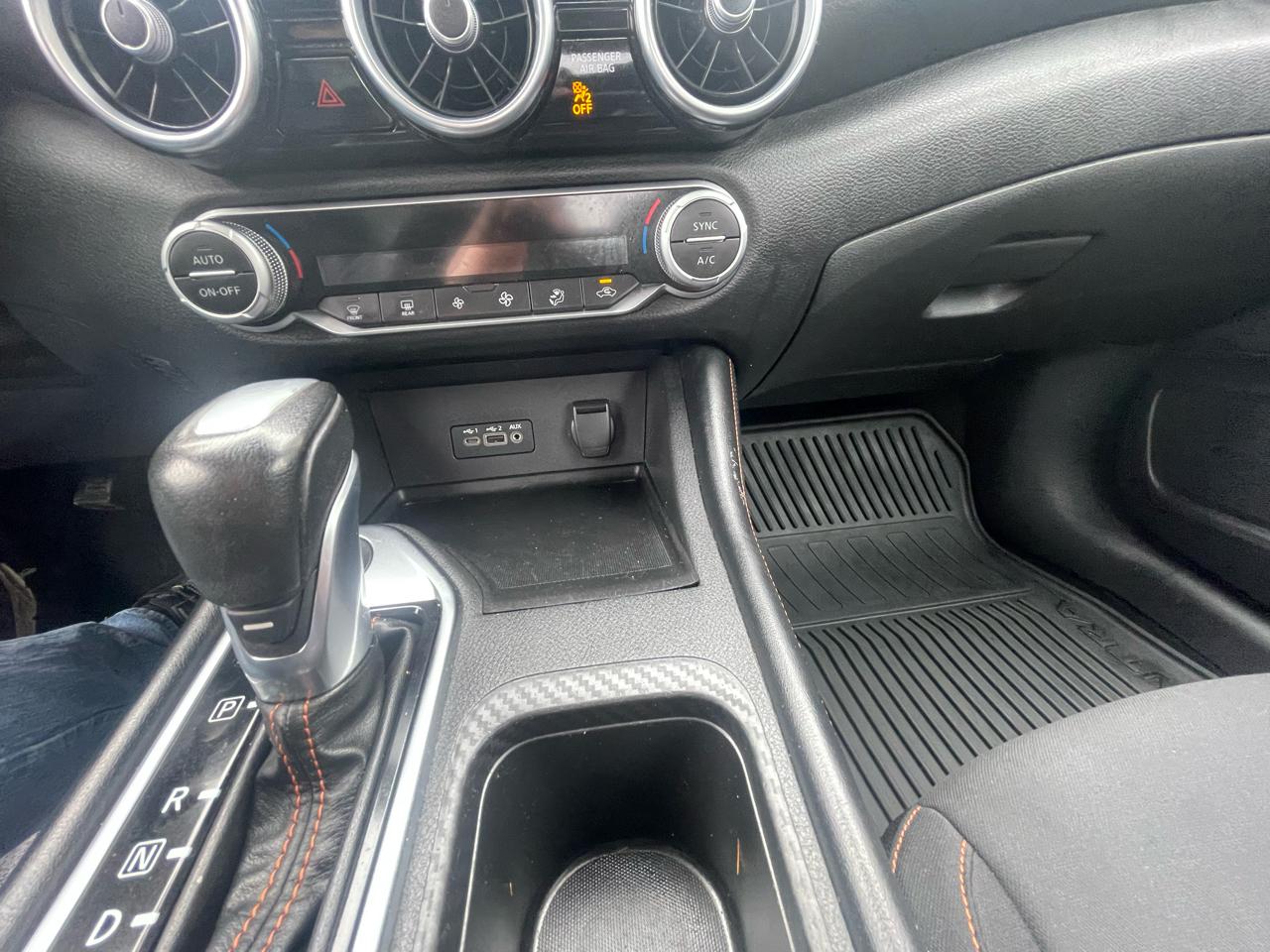 Nissan Sentra SR CVT 2020