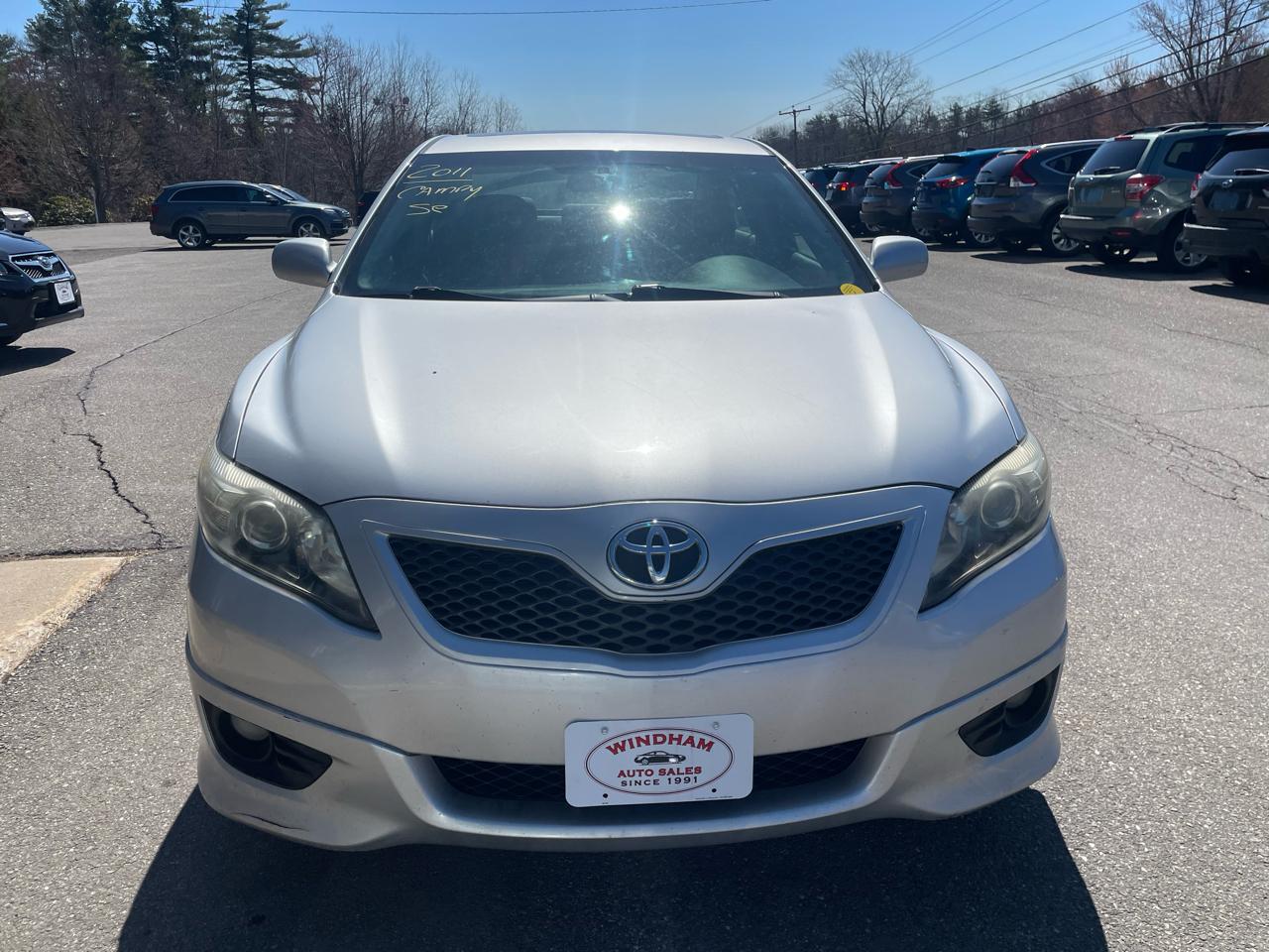 Toyota Camry 4dr Sdn I4 Man LE (Natl) 2011