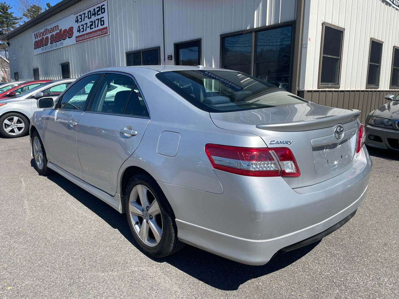 Toyota Camry 4dr Sdn I4 Man LE (Natl) 2011