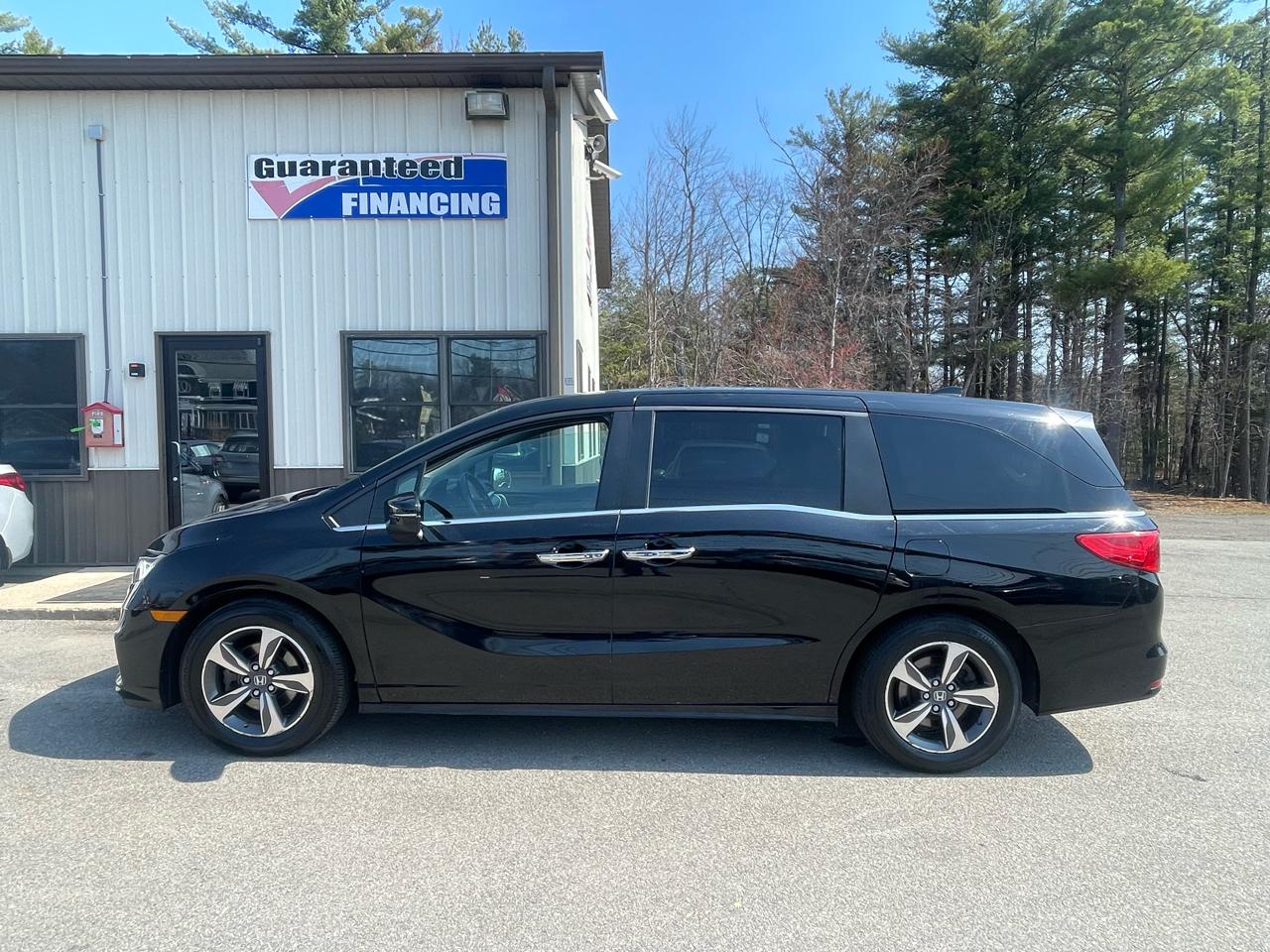 Honda Odyssey Touring  w/ DVD and Navigation 2018