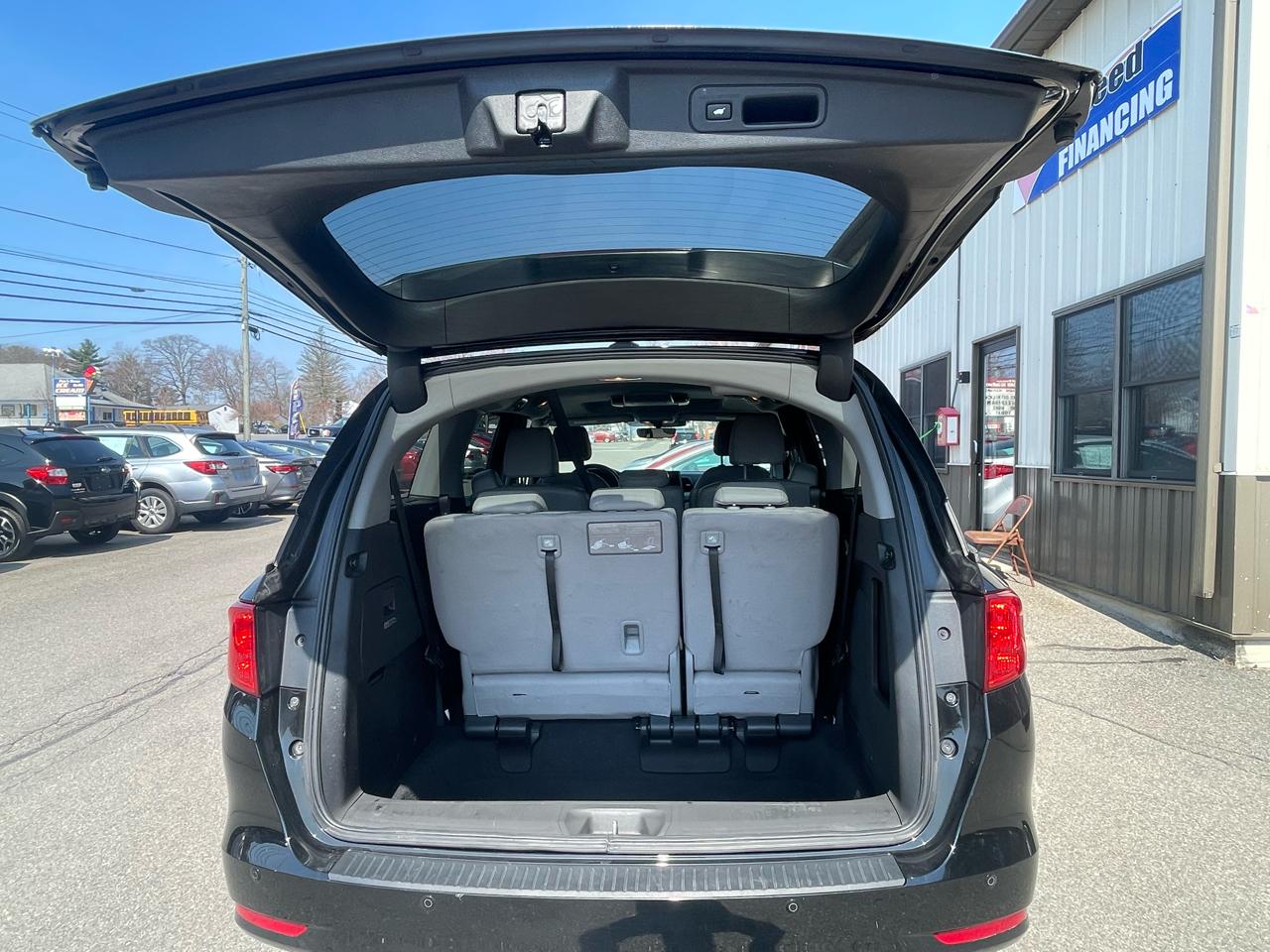 Honda Odyssey Touring  w/ DVD and Navigation 2018