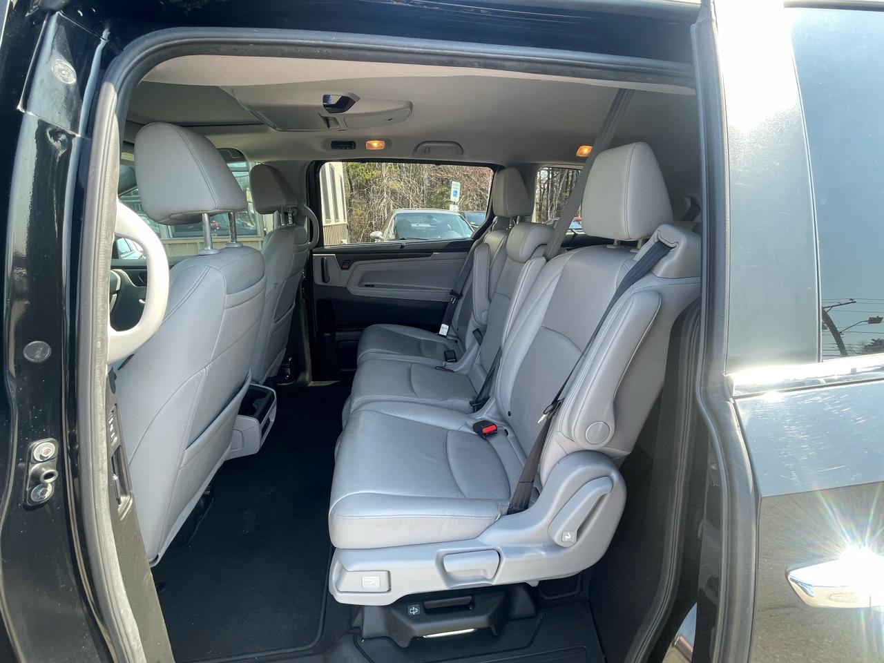 Honda Odyssey Touring  w/ DVD and Navigation 2018