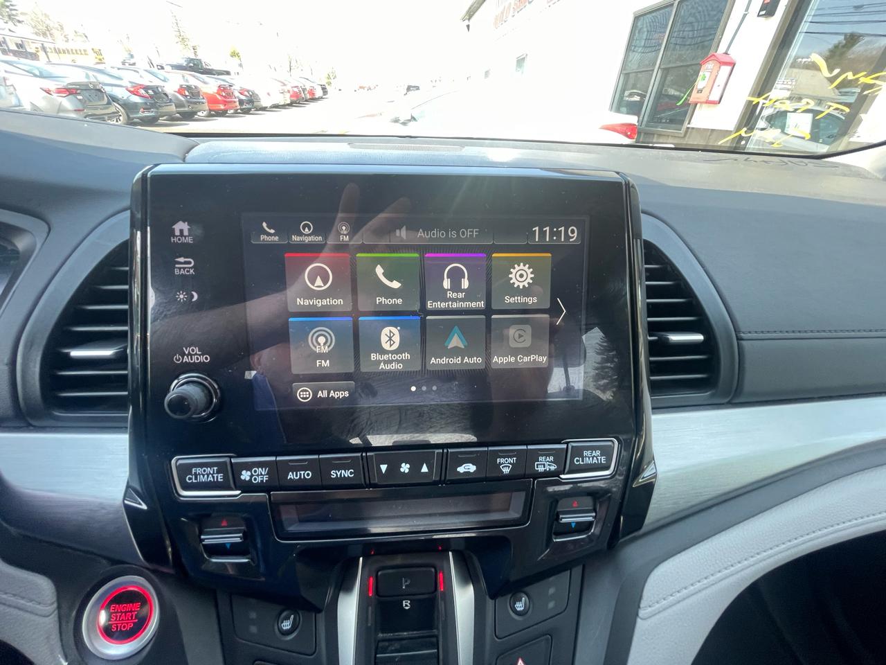 Honda Odyssey Touring  w/ DVD and Navigation 2018