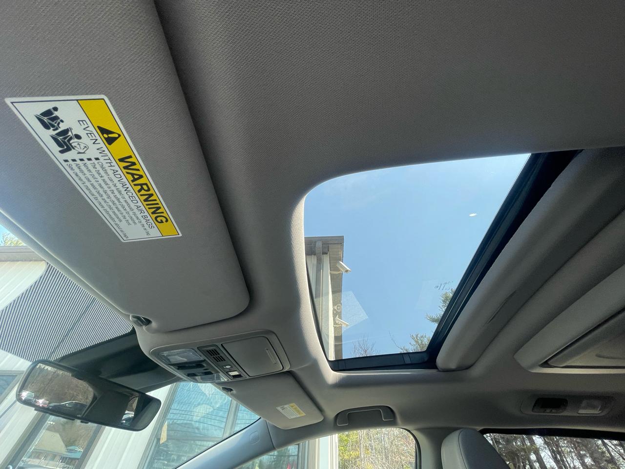 Honda Odyssey Touring  w/ DVD and Navigation 2018