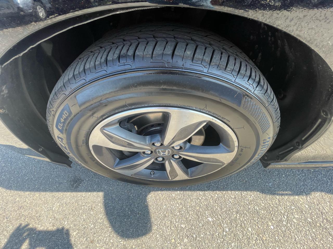 Honda Odyssey Touring  w/ DVD and Navigation 2018