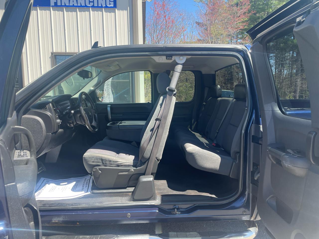 Chevrolet Silverado 1500 4WD Ext Cab 143.5" LT 2009