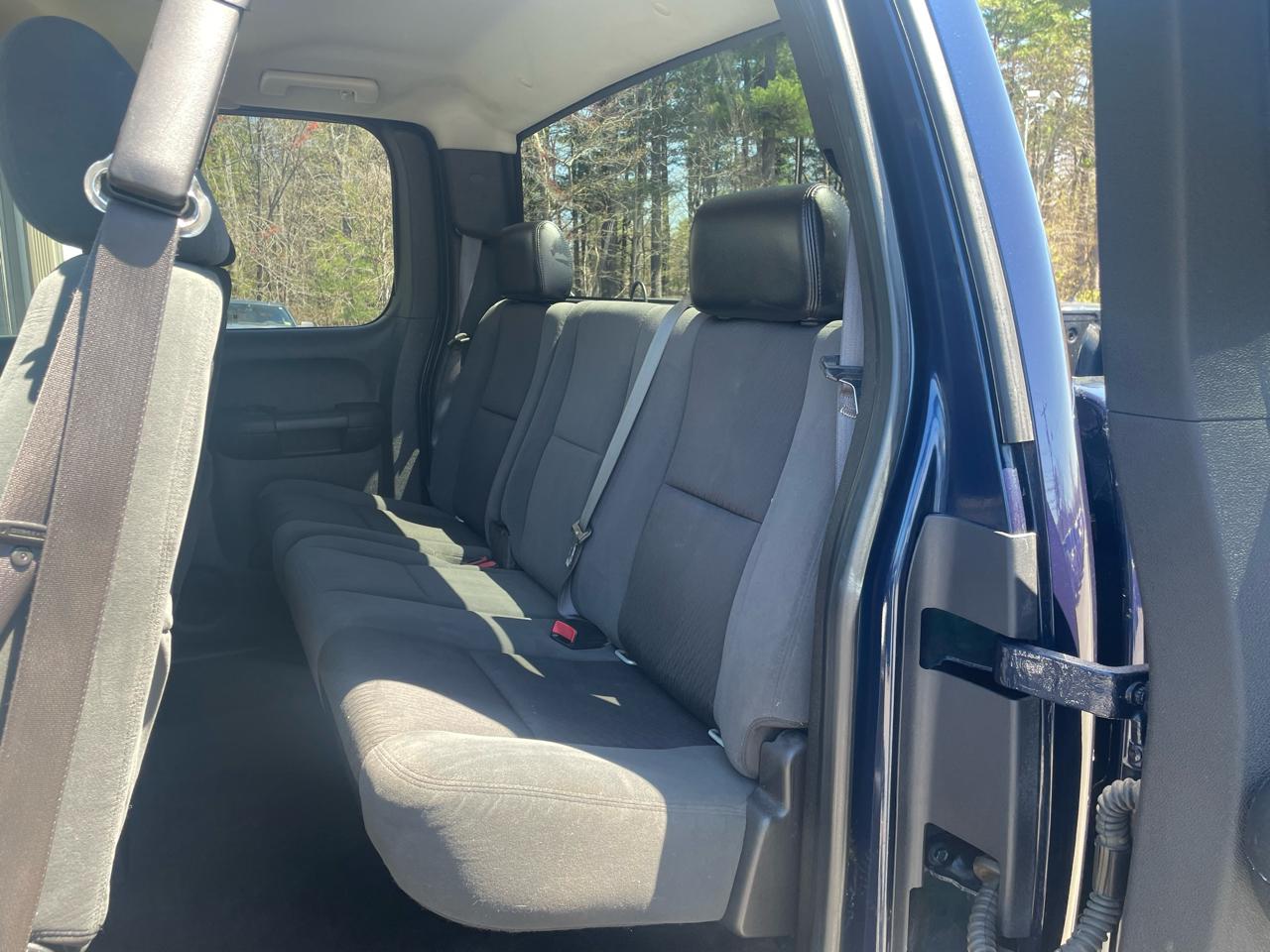 Chevrolet Silverado 1500 4WD Ext Cab 143.5" LT 2009