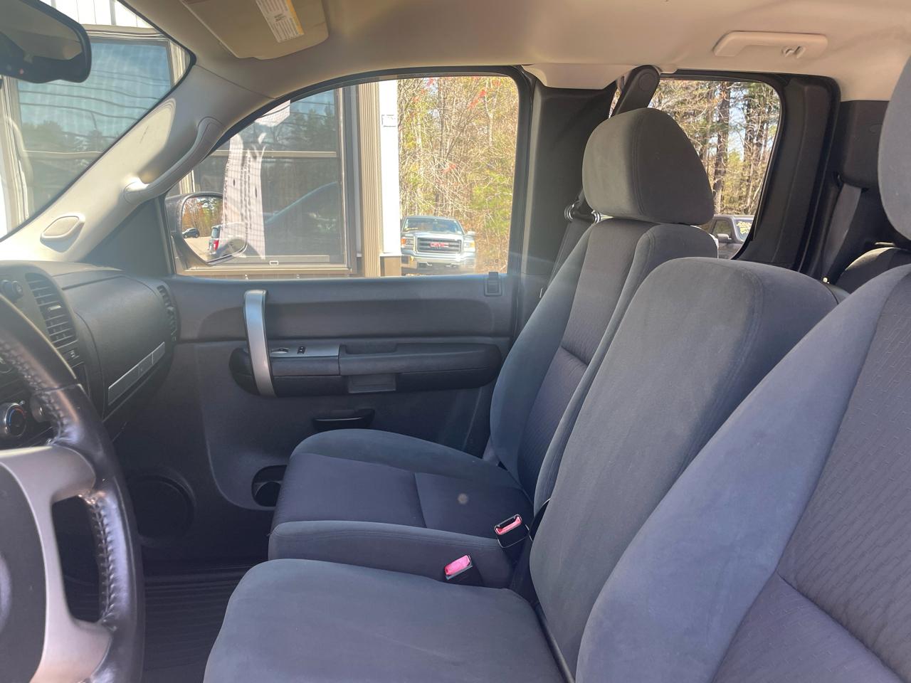 Chevrolet Silverado 1500 4WD Ext Cab 143.5" LT 2009