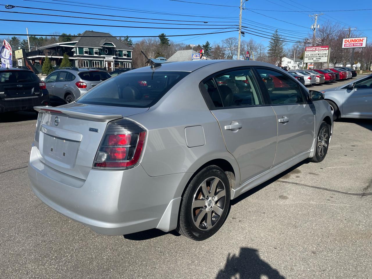 Nissan Sentra 4dr Sdn I4 CVT 2.0 SR 2012