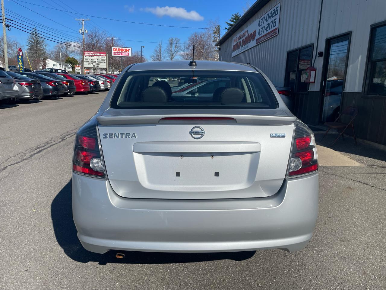 Nissan Sentra 4dr Sdn I4 CVT 2.0 SR 2012