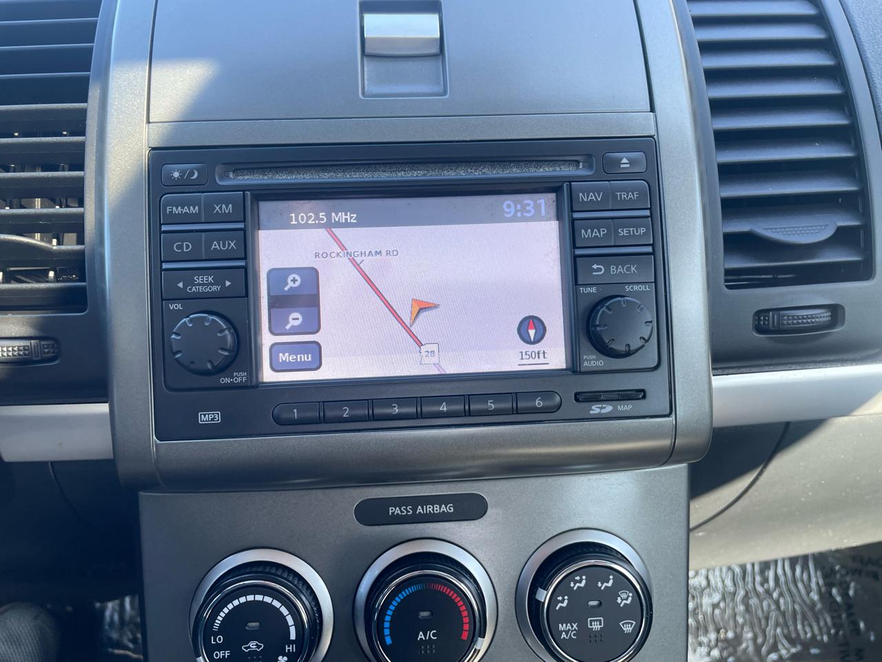 Nissan Sentra 4dr Sdn I4 CVT 2.0 SR 2012