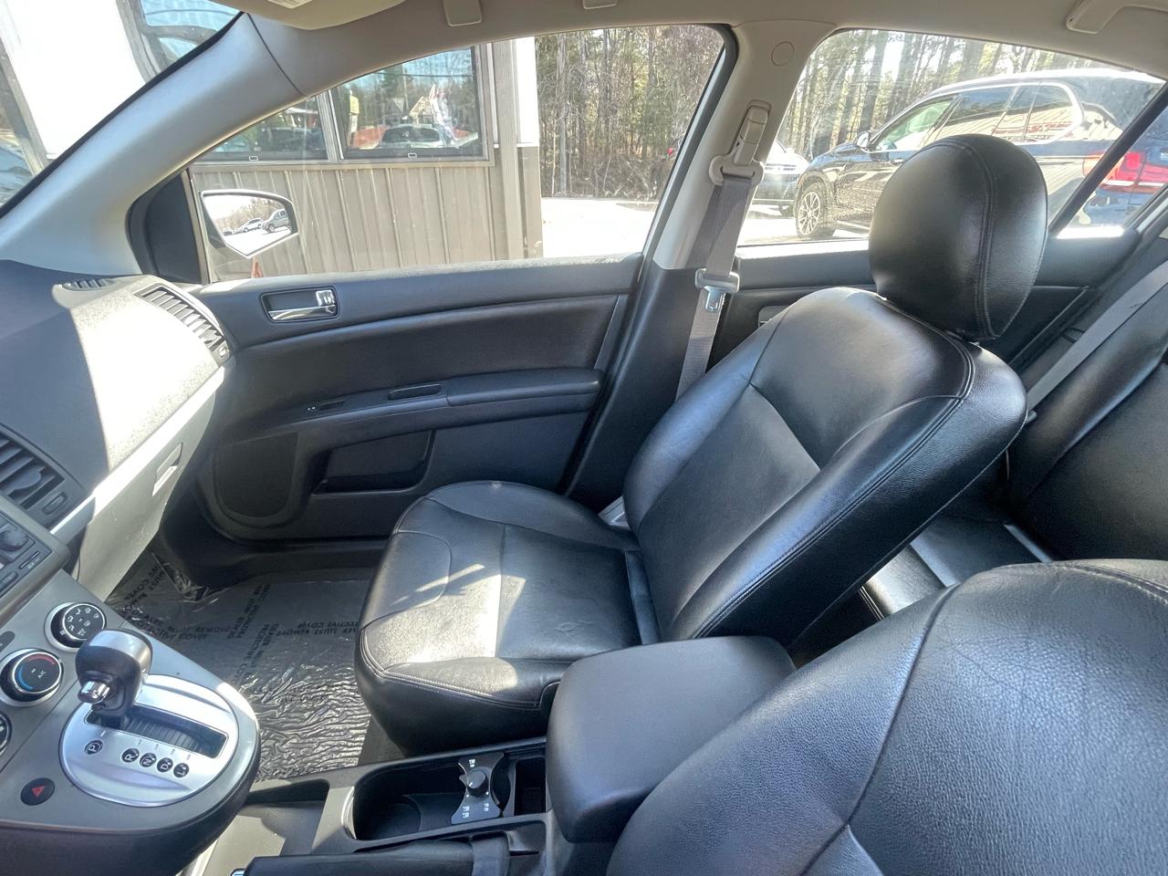 Nissan Sentra 4dr Sdn I4 CVT 2.0 SR 2012