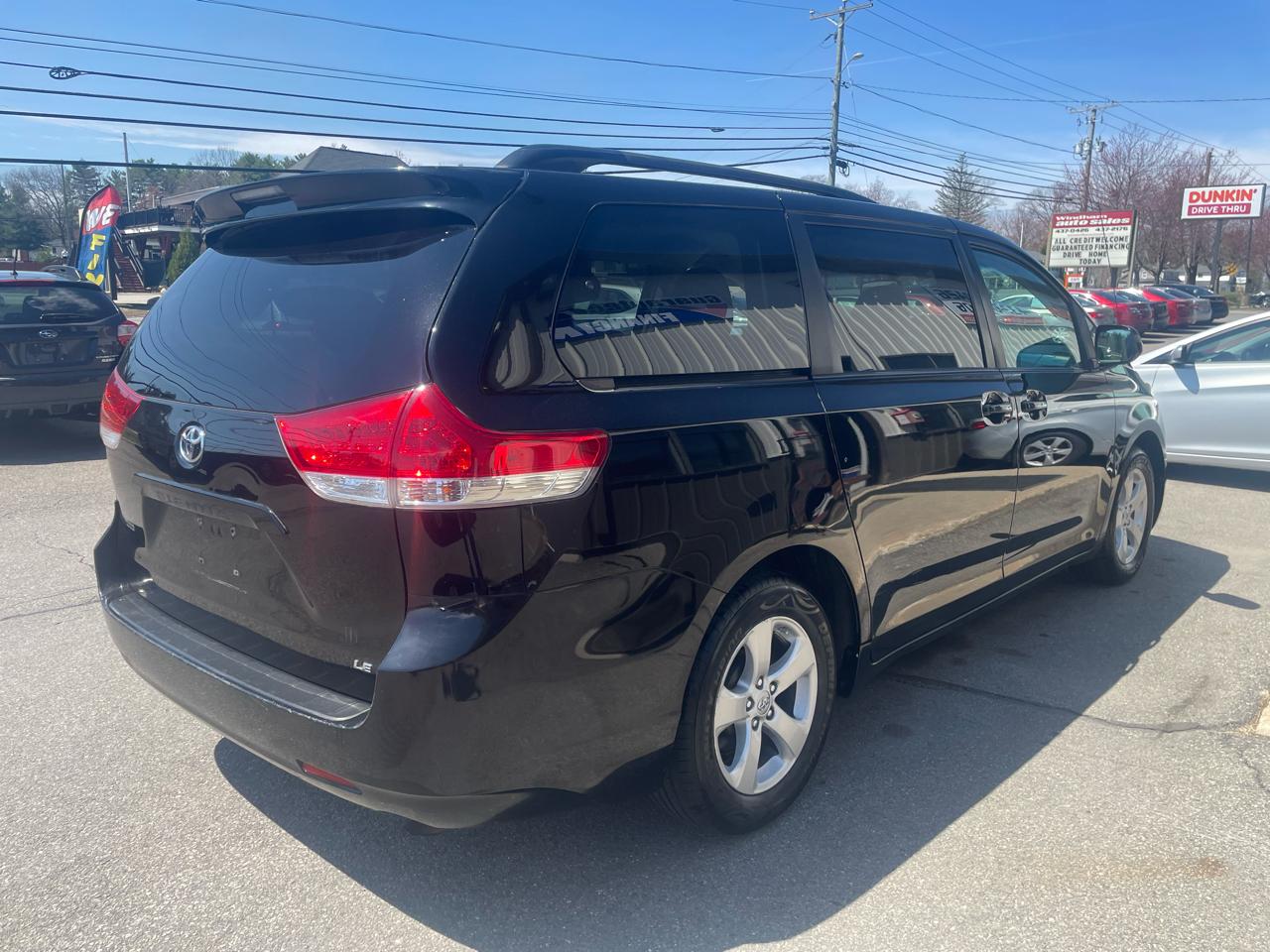 Toyota Sienna 5dr 7-Pass Van V6 LE AAS FWD (Natl) 2014