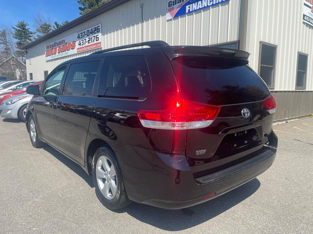Toyota Sienna 5dr 7-Pass Van V6 LE AAS FWD (Natl) 2014