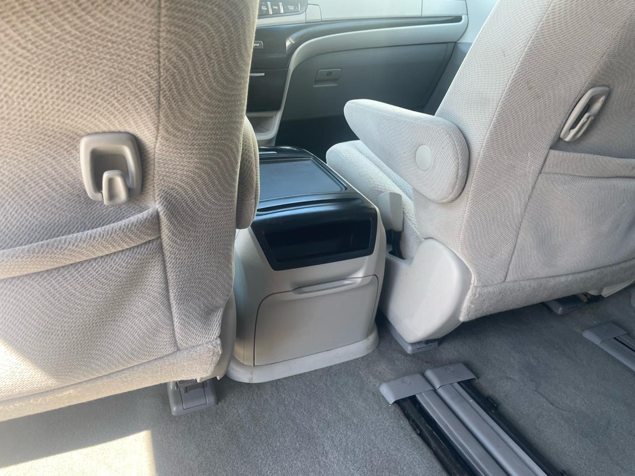 Toyota Sienna 5dr 7-Pass Van V6 LE AAS FWD (Natl) 2014