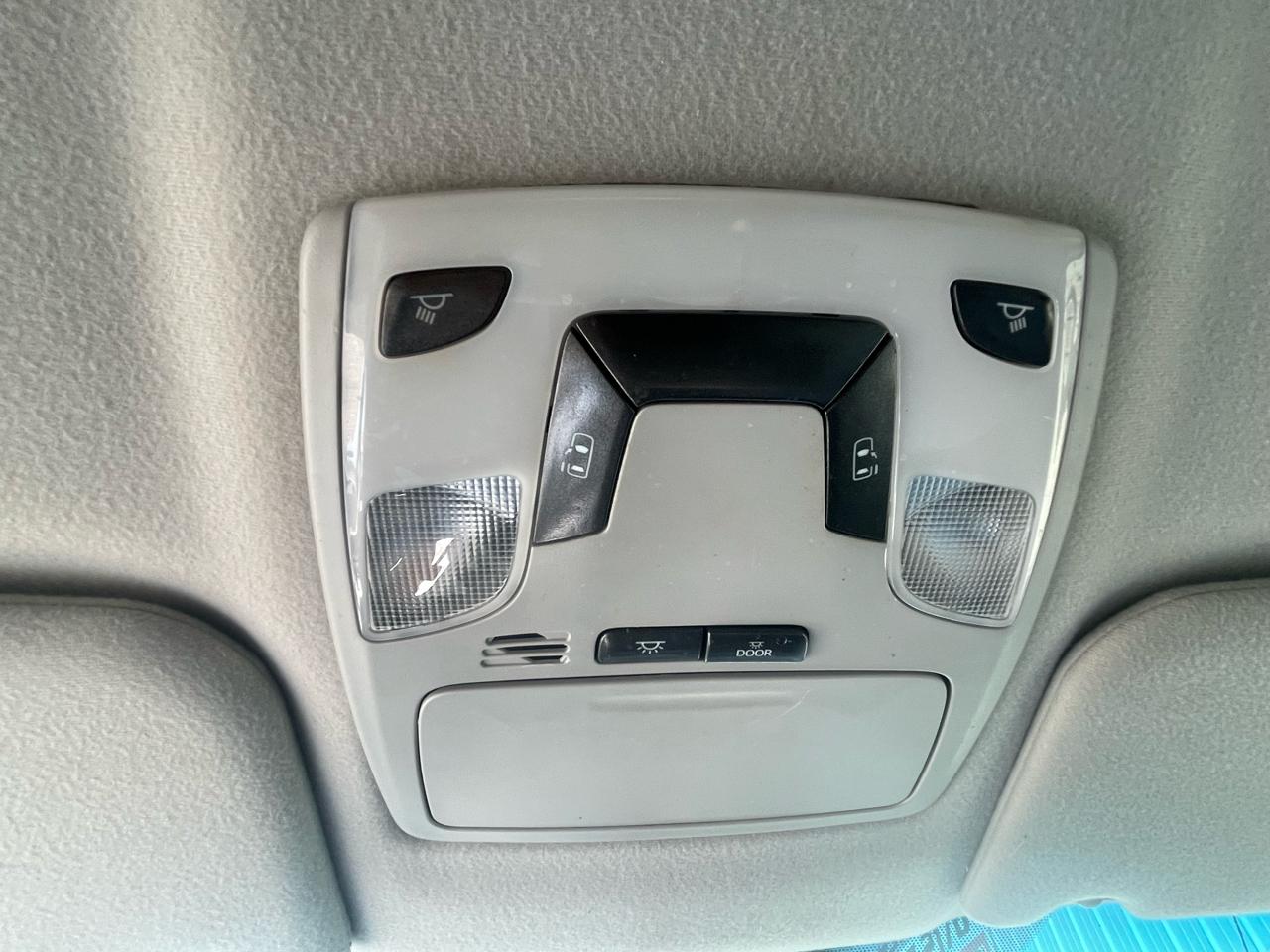 Toyota Sienna 5dr 7-Pass Van V6 LE AAS FWD (Natl) 2014