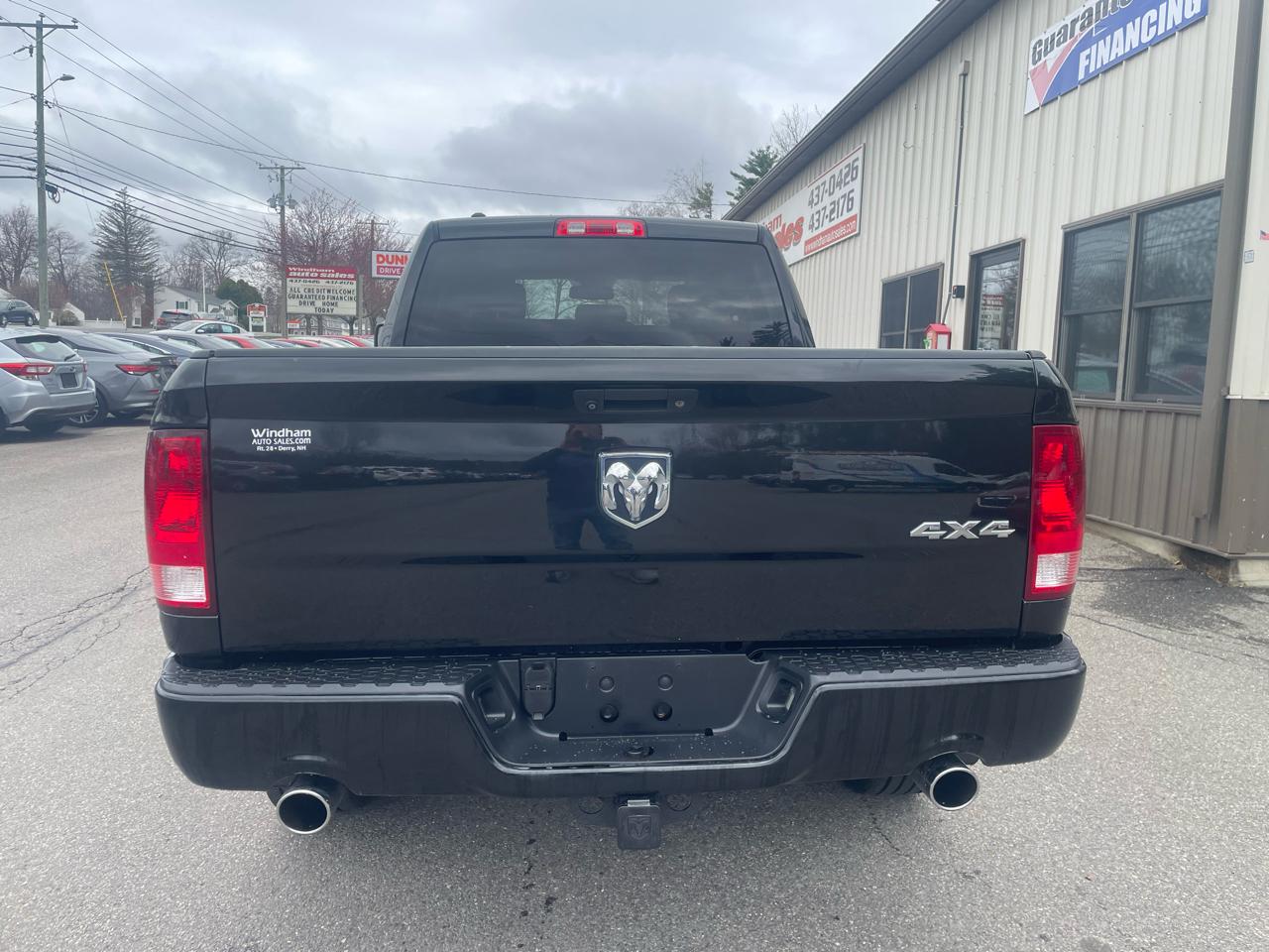 RAM 1500 4WD Quad Cab 140.5" Express 2016