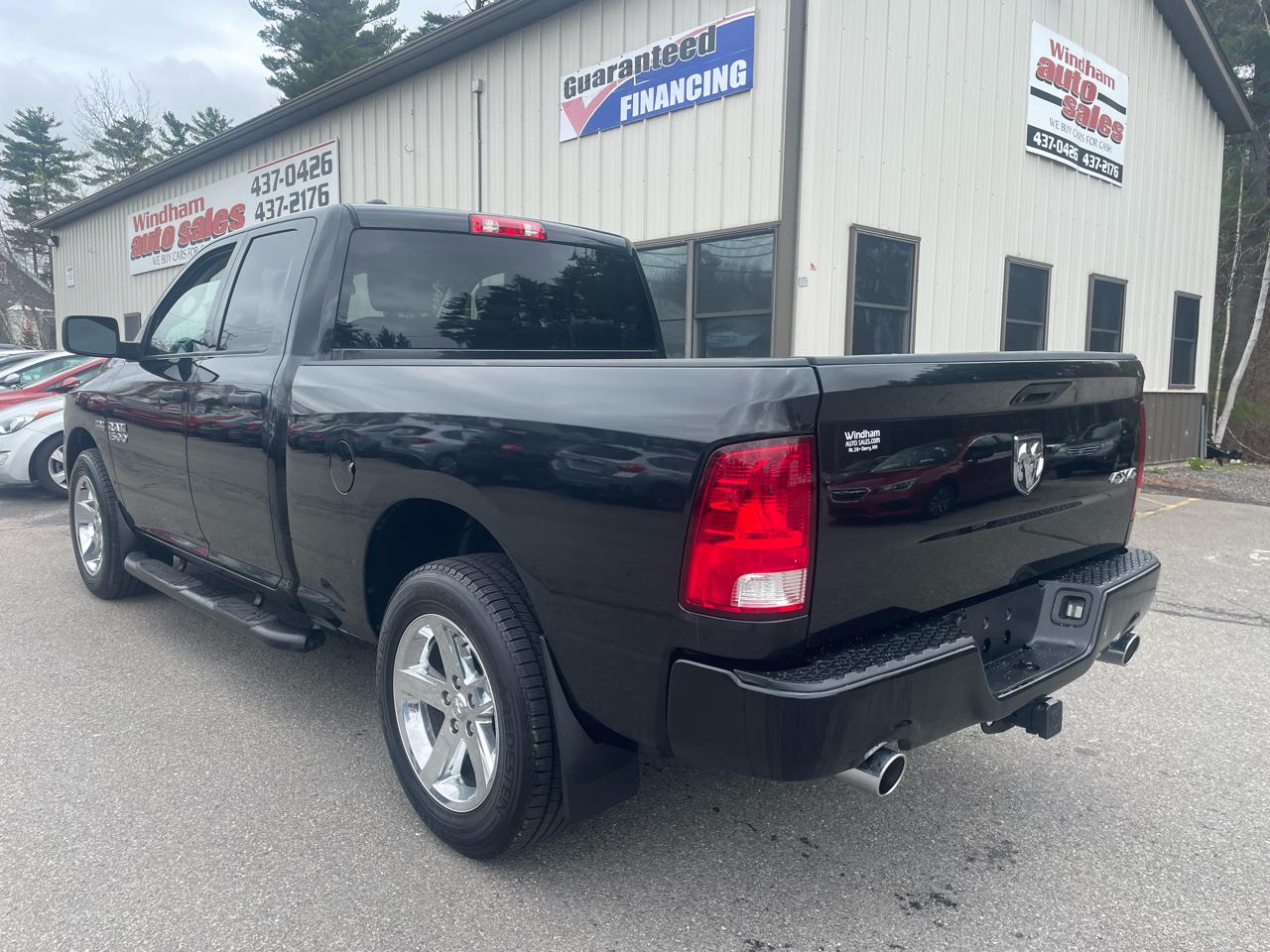 RAM 1500 4WD Quad Cab 140.5" Express 2016