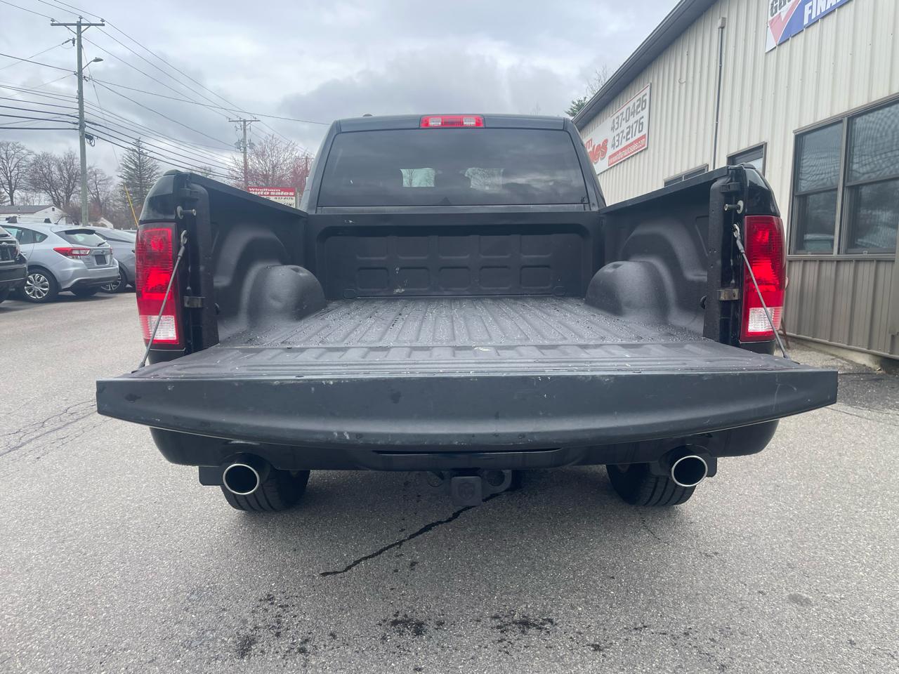 RAM 1500 4WD Quad Cab 140.5" Express 2016