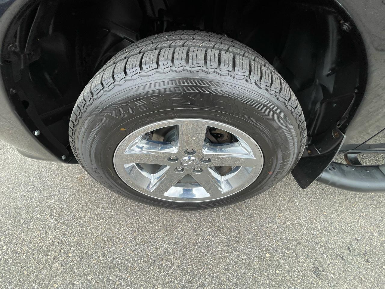 RAM 1500 4WD Quad Cab 140.5" Express 2016