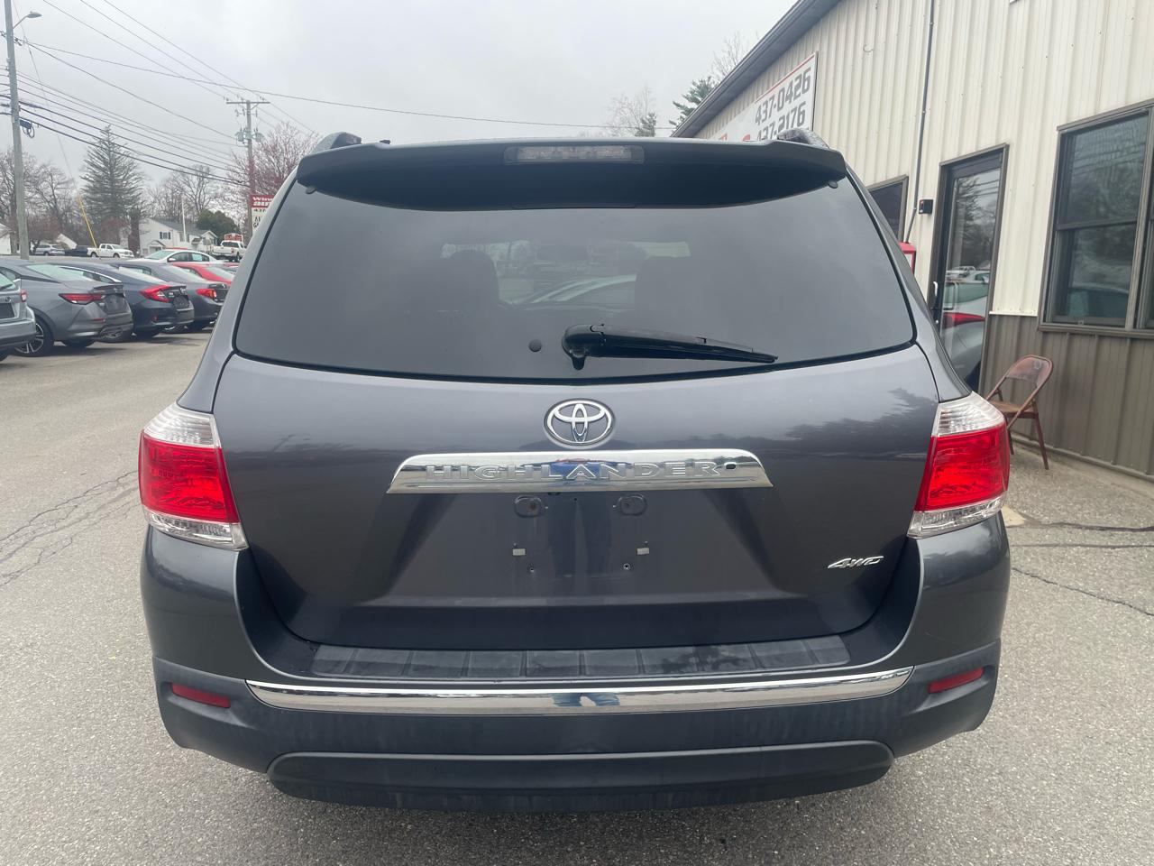 Toyota Highlander 4WD 4dr V6 Limited w/3rd Row (Natl) 2013