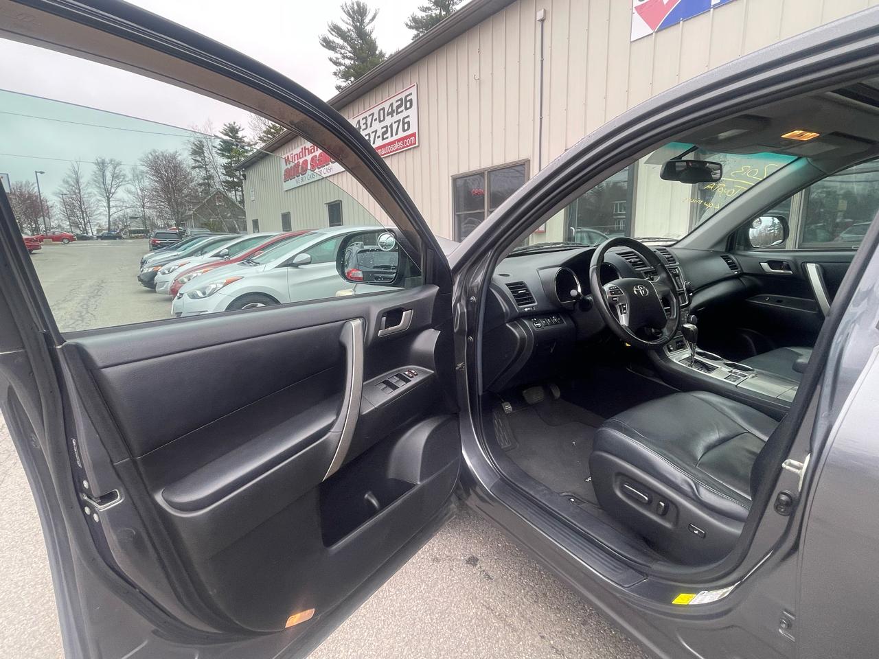 Toyota Highlander 4WD 4dr V6 Limited w/3rd Row (Natl) 2013