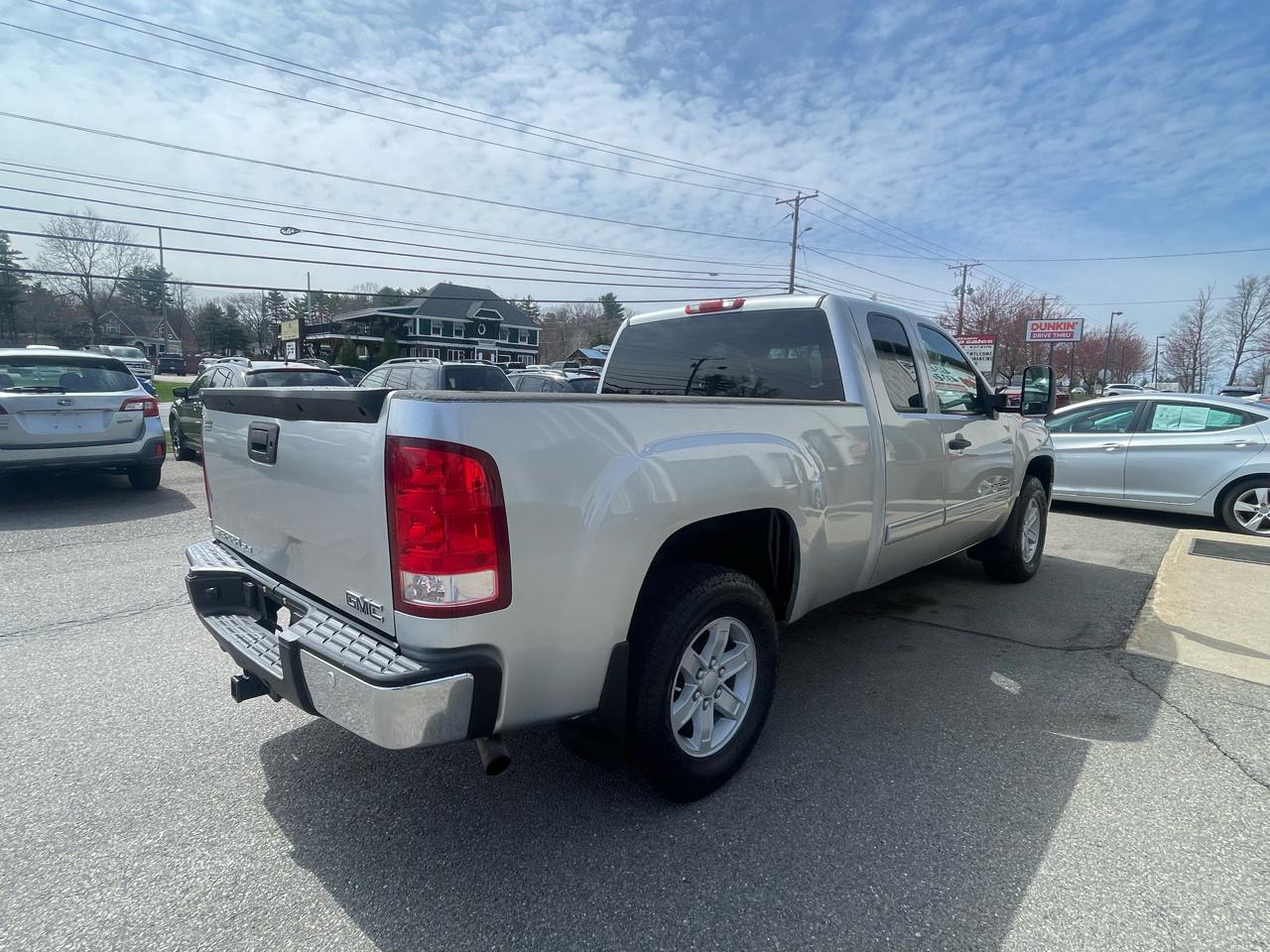 GMC Sierra 1500 4WD Ext Cab 143.5" SLE 2012