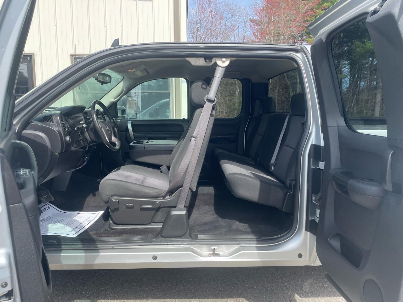 GMC Sierra 1500 4WD Ext Cab 143.5" SLE 2012