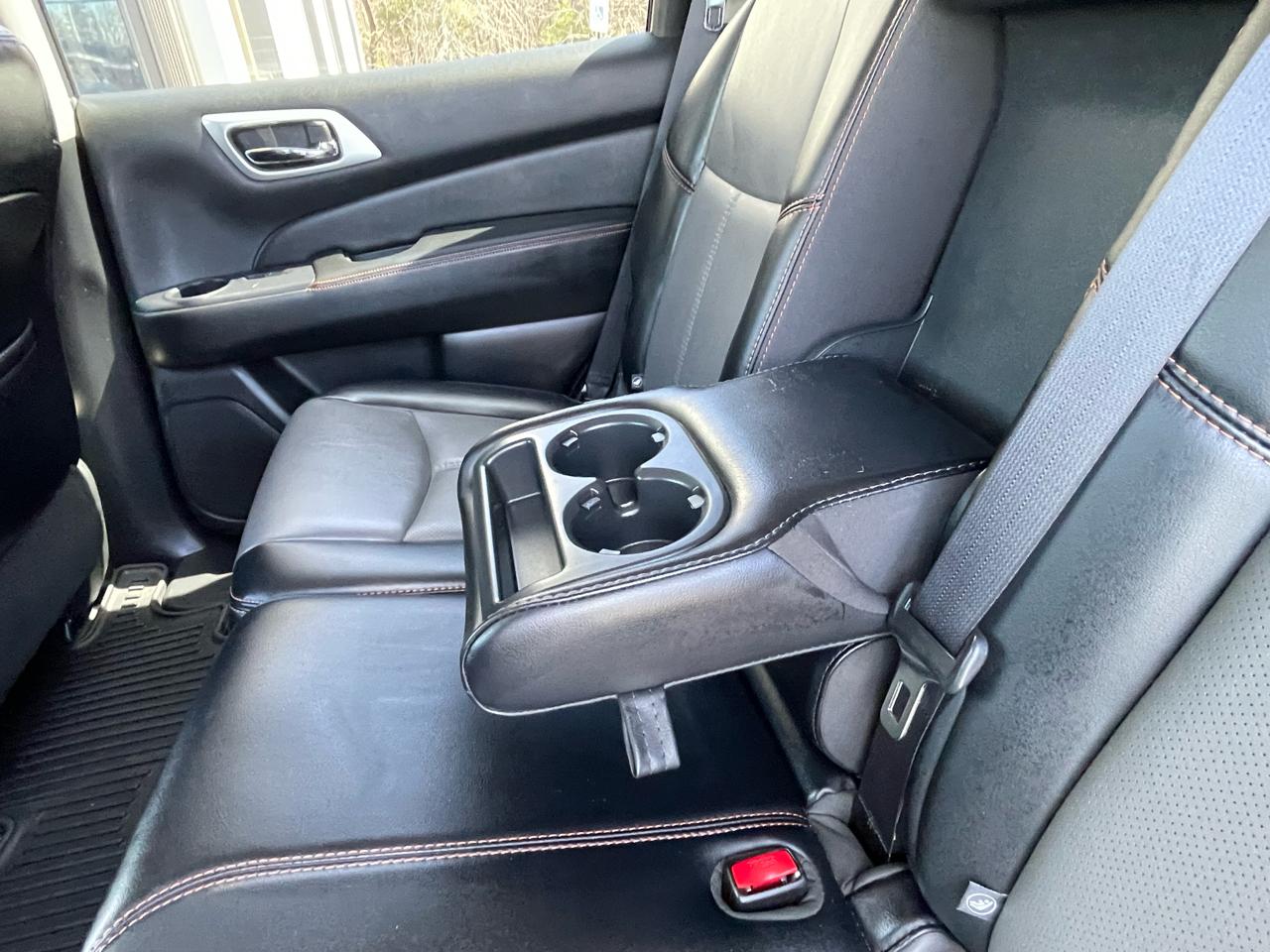 Nissan Pathfinder Rock Creek 4D SUV 4WD 2019