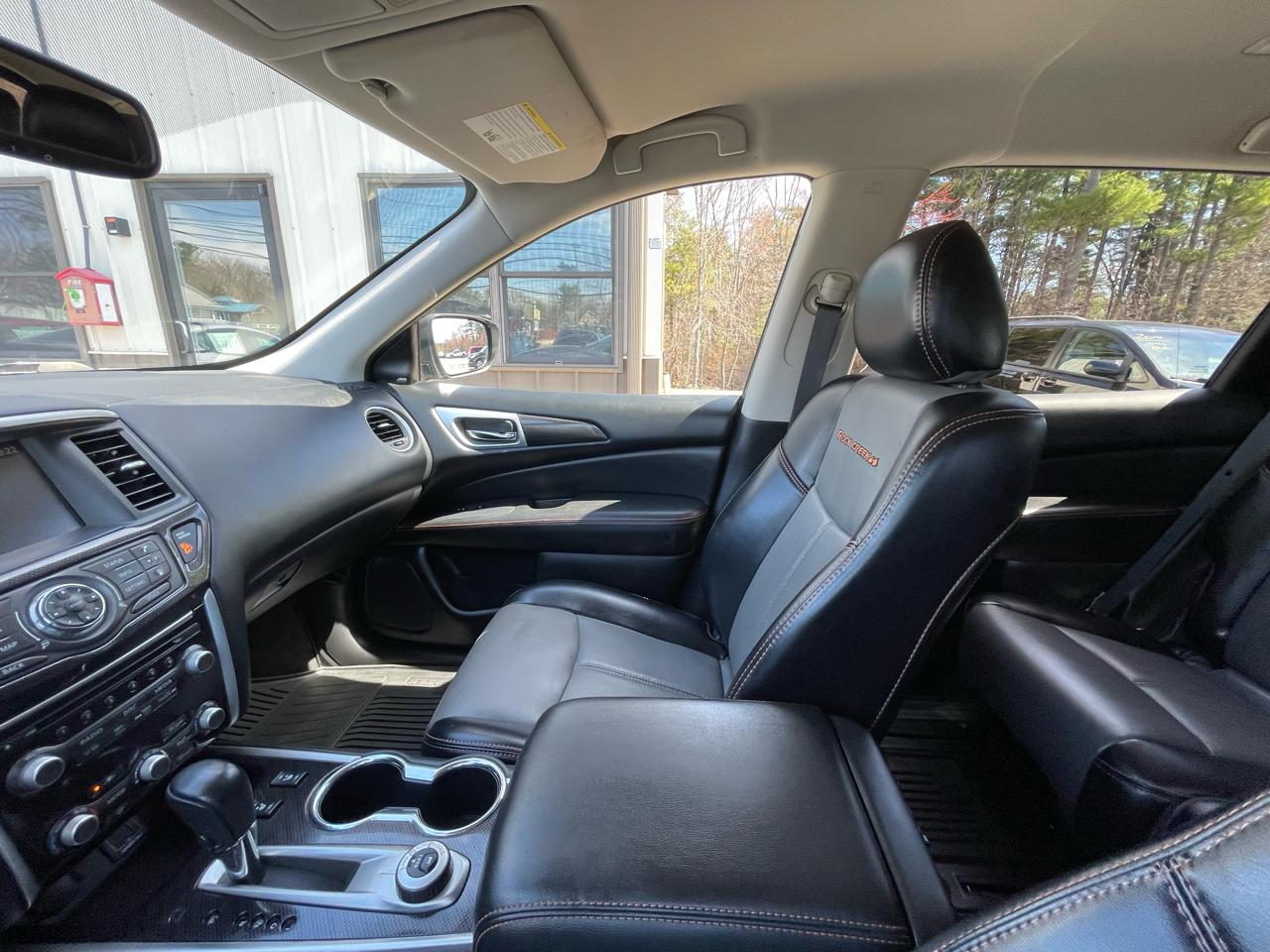 Nissan Pathfinder Rock Creek 4D SUV 4WD 2019