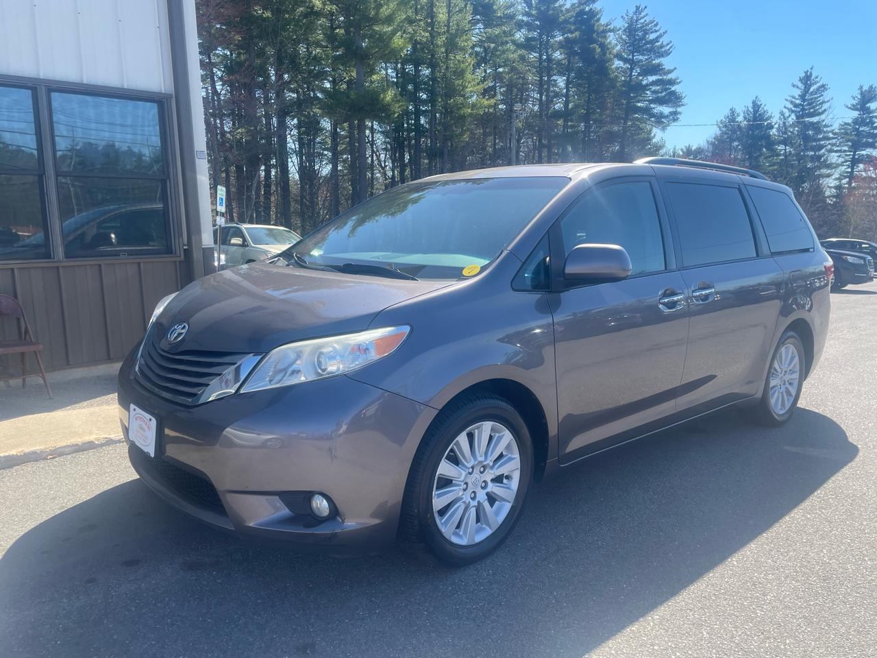 Toyota Sienna 5dr 7-Pass Van Ltd AWD (Natl) 2015