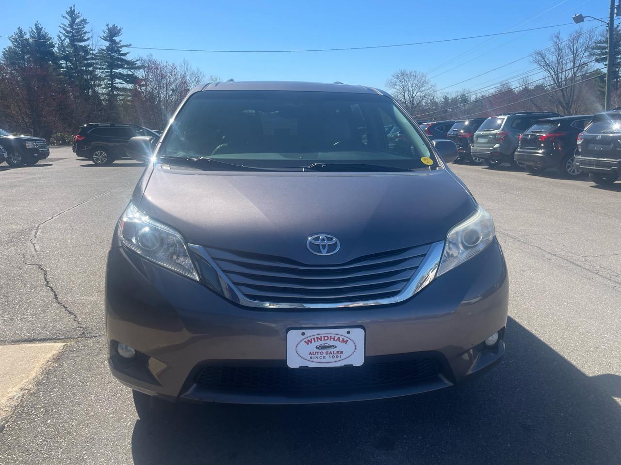 Toyota Sienna 5dr 7-Pass Van Ltd AWD (Natl) 2015